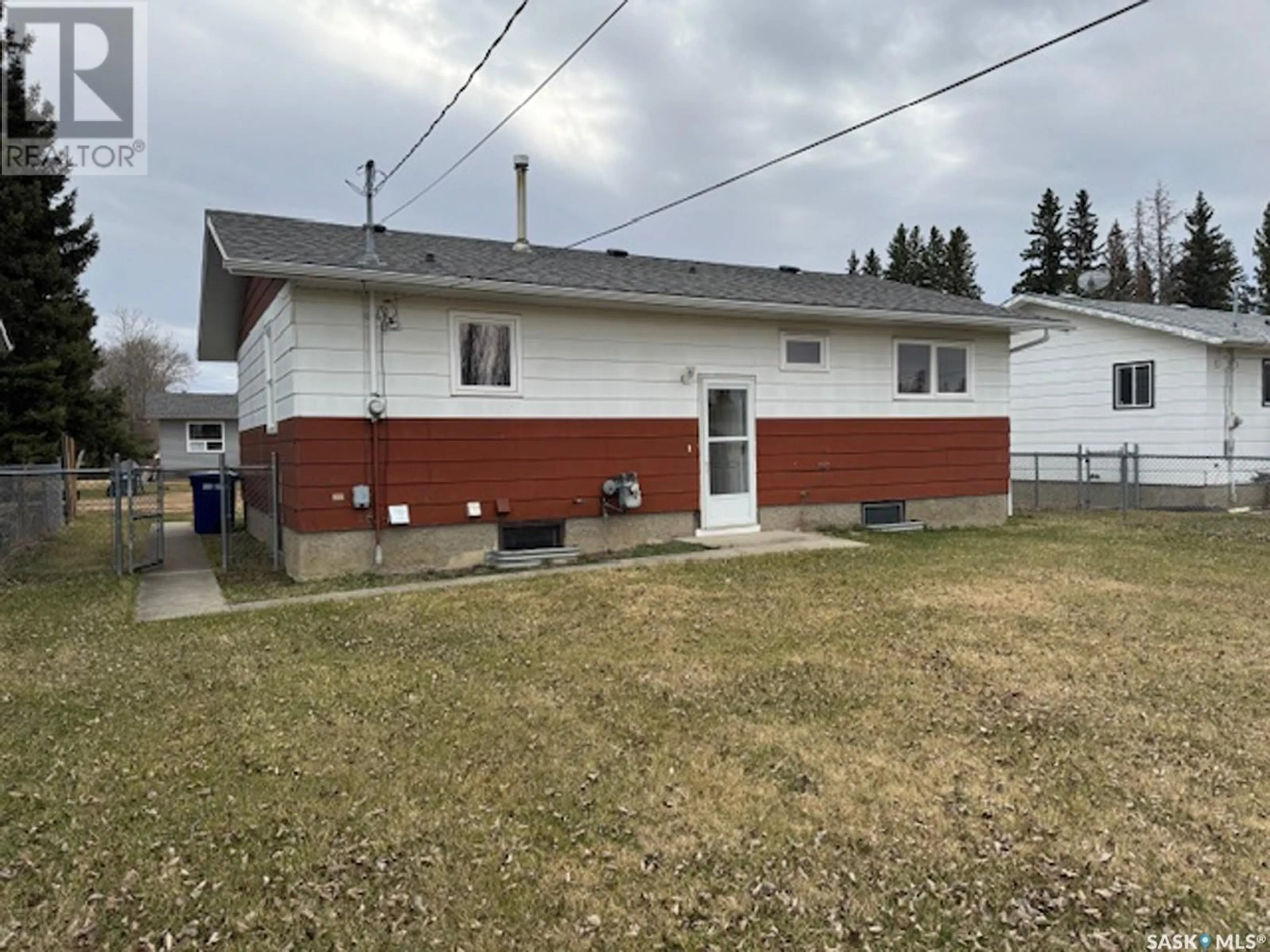 A pic from outside/outdoor area/front of a property/back of a property/a pic from drone, building for 143 4TH STREET, Pierceland Saskatchewan S0M2K0