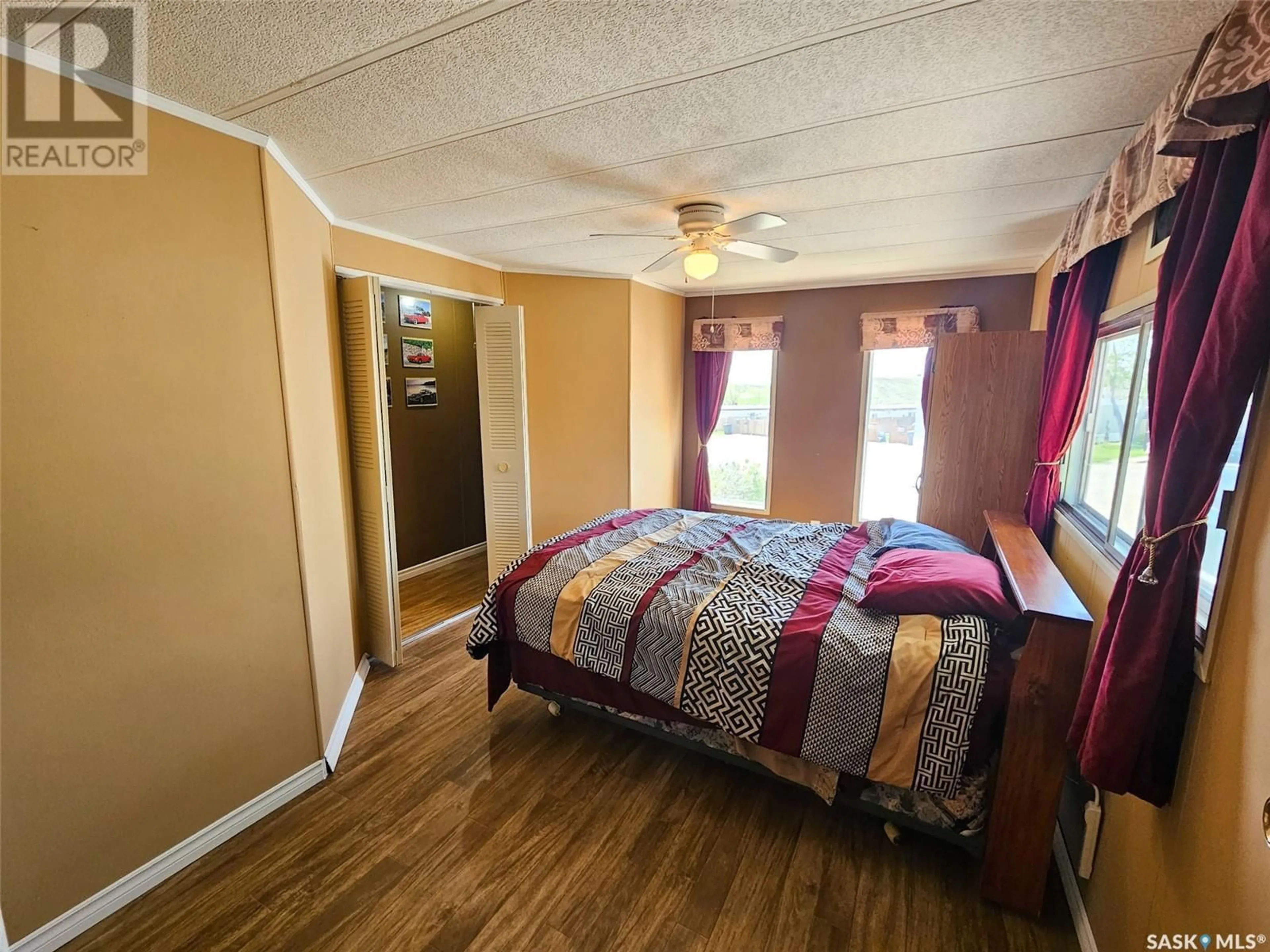 A pic of a room for 15 701 11TH AVENUE, Swift Current Saskatchewan S9H4M5