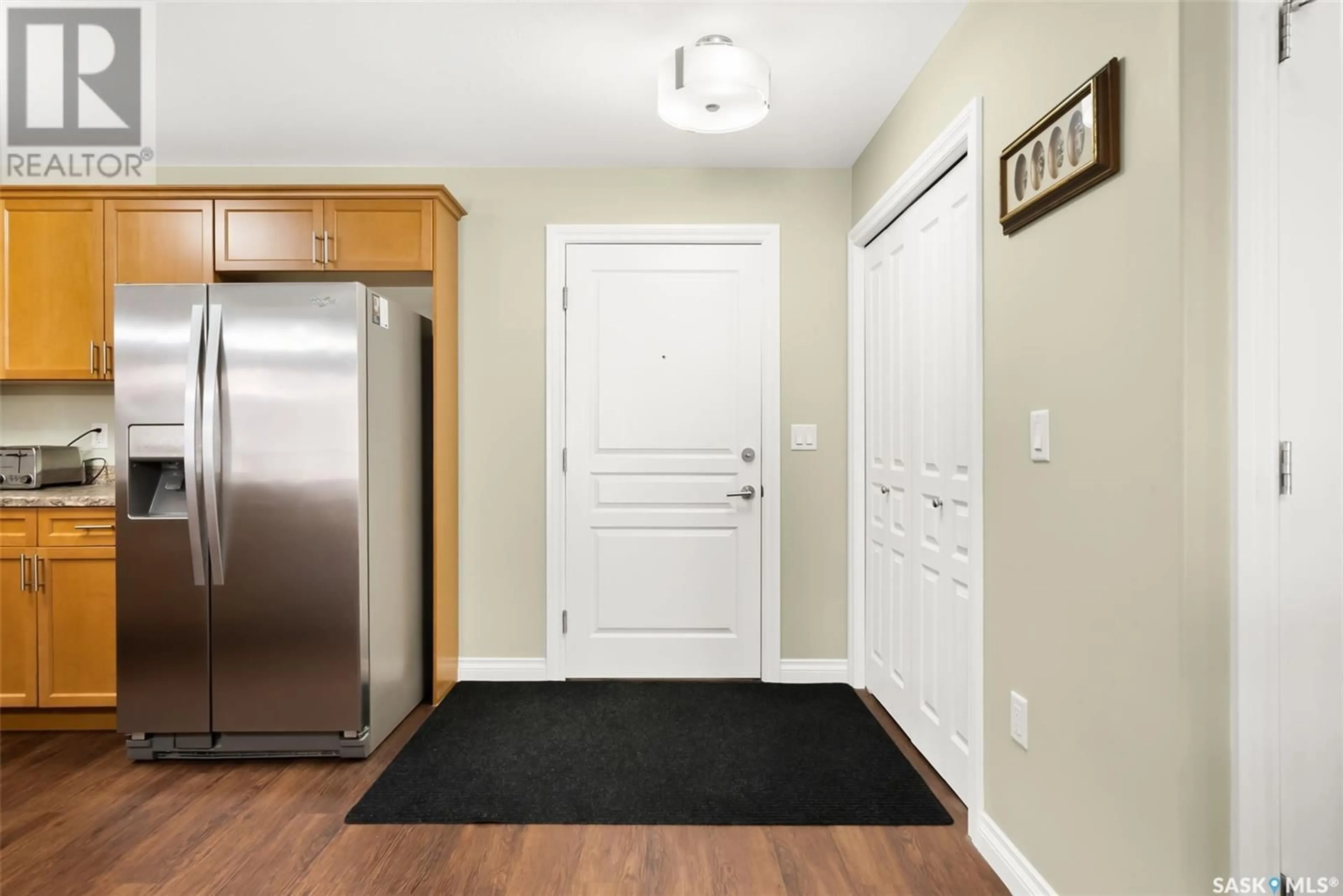 Indoor entryway for 305 - 3630 HAUGHTON ROAD, Regina Saskatchewan S4V1P1