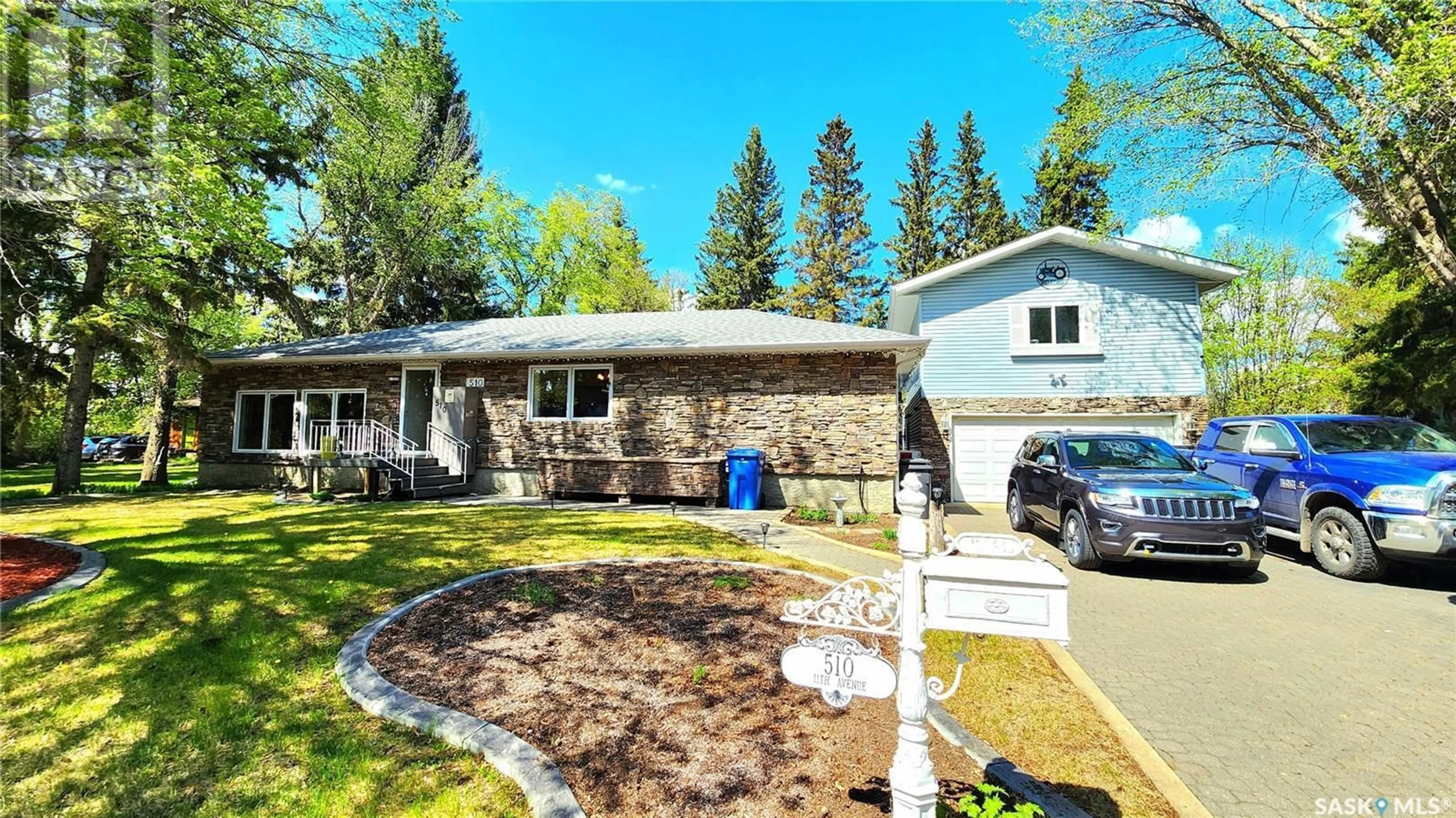 Unknown for 510 11TH AVENUE, North Battleford Saskatchewan S9A2S6
