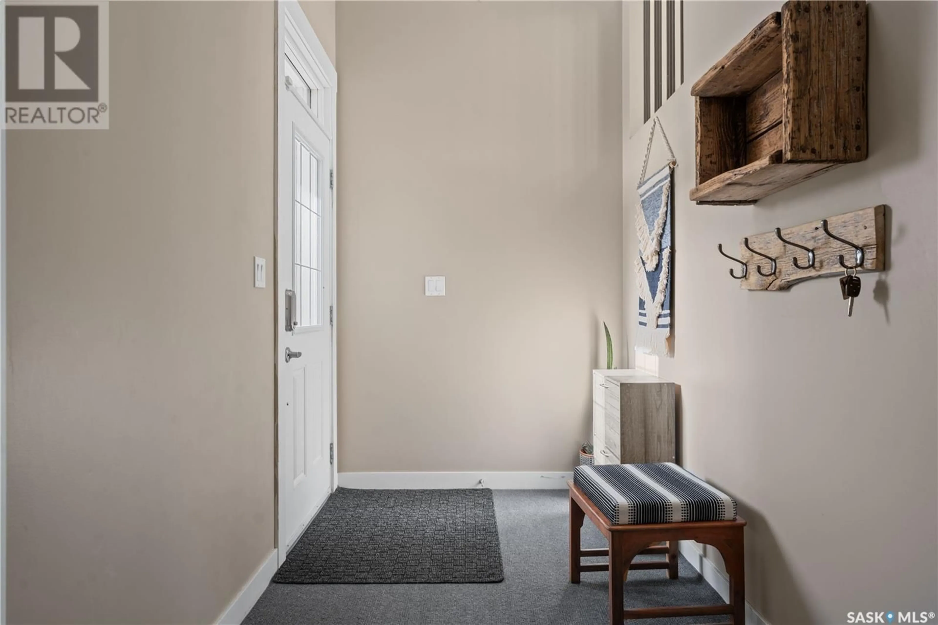 Indoor entryway for 3624 GREEN BANK ROAD, Regina Saskatchewan S4V1M4