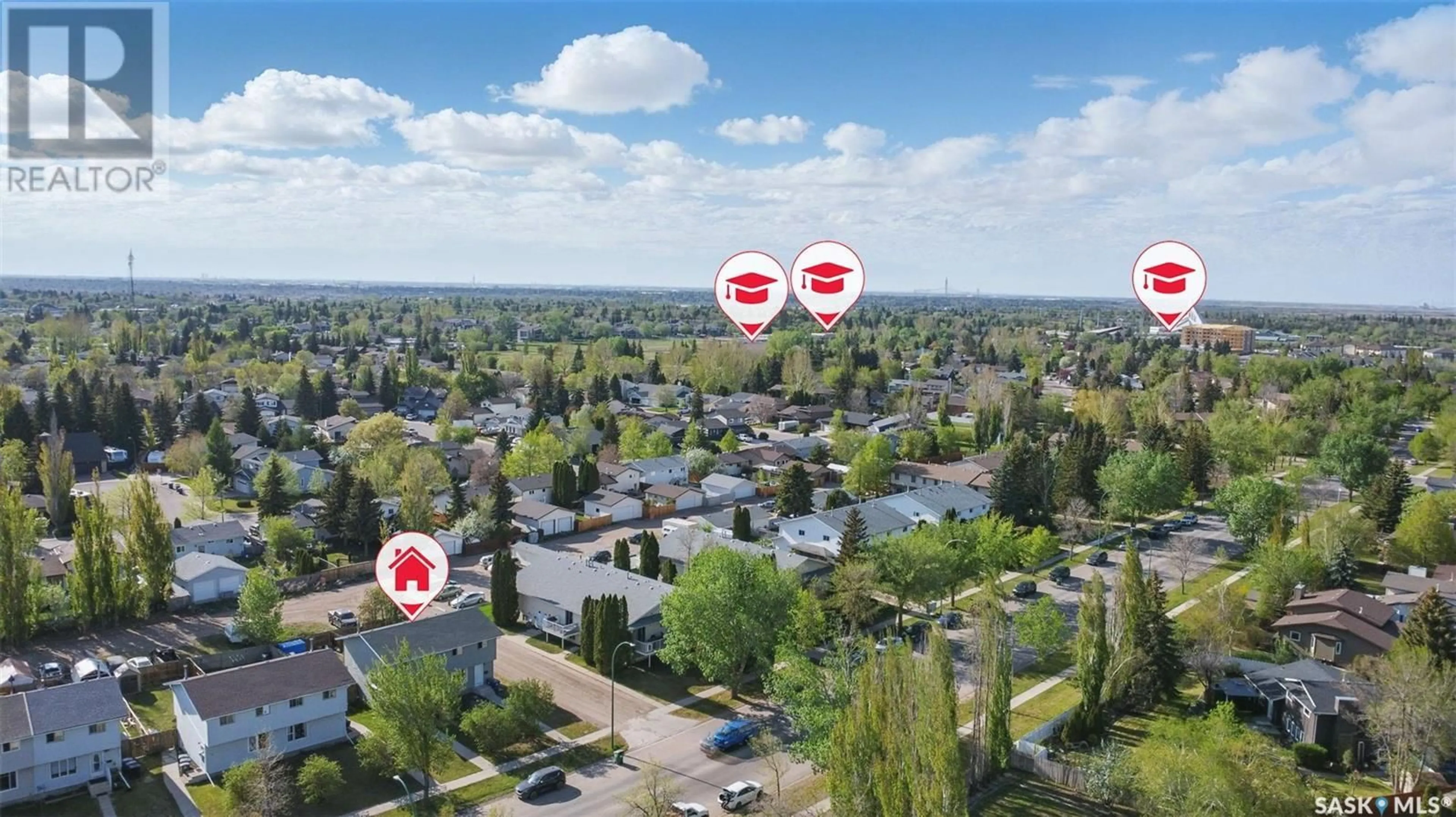A pic from outside/outdoor area/front of a property/back of a property/a pic from drone, unknown for 434 & 436 BERINI DRIVE, Saskatoon Saskatchewan S7N3N5