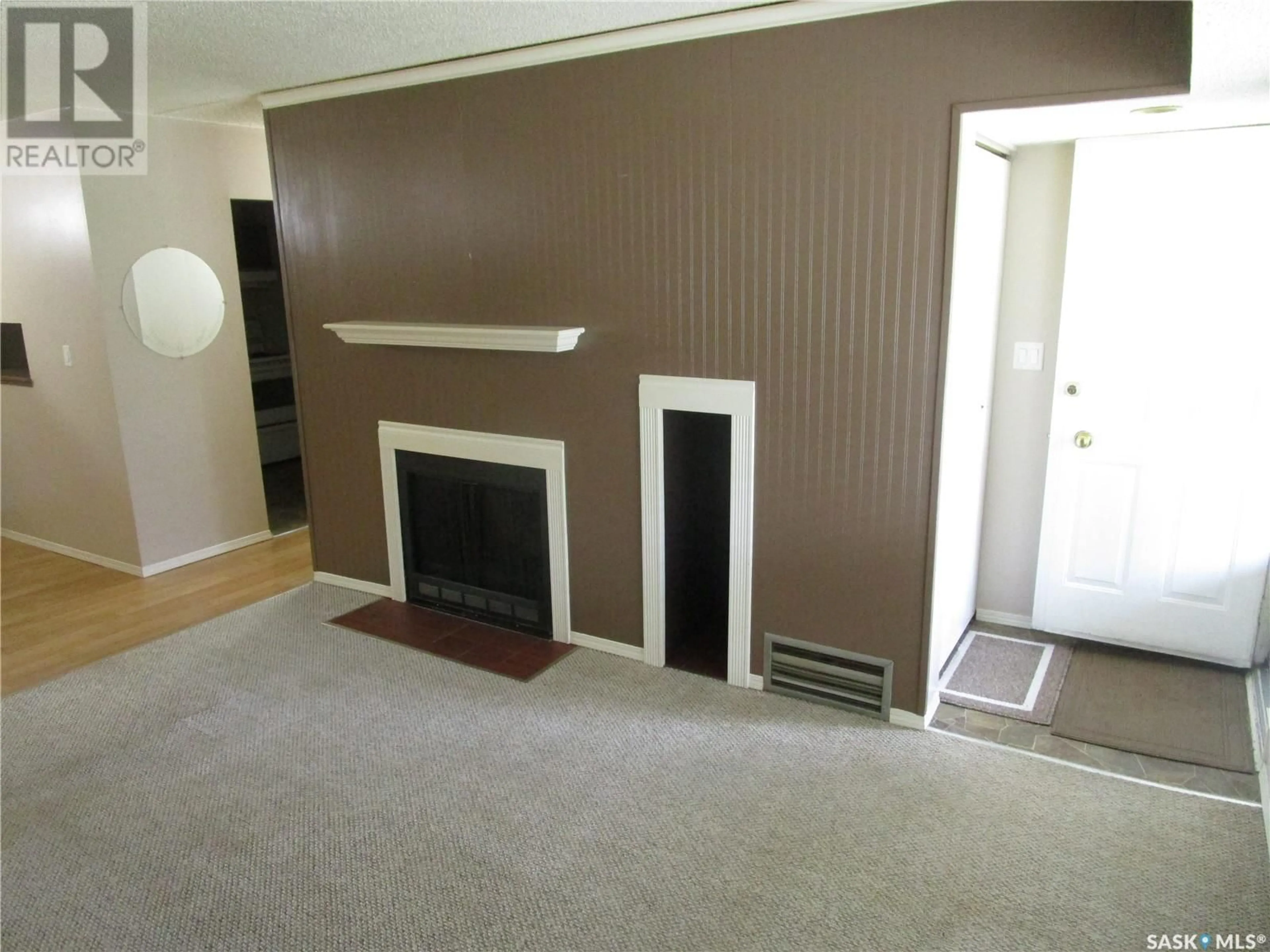 A pic of a room for 160 - 184 GORE PLACE, Regina Saskatchewan S4T7S4