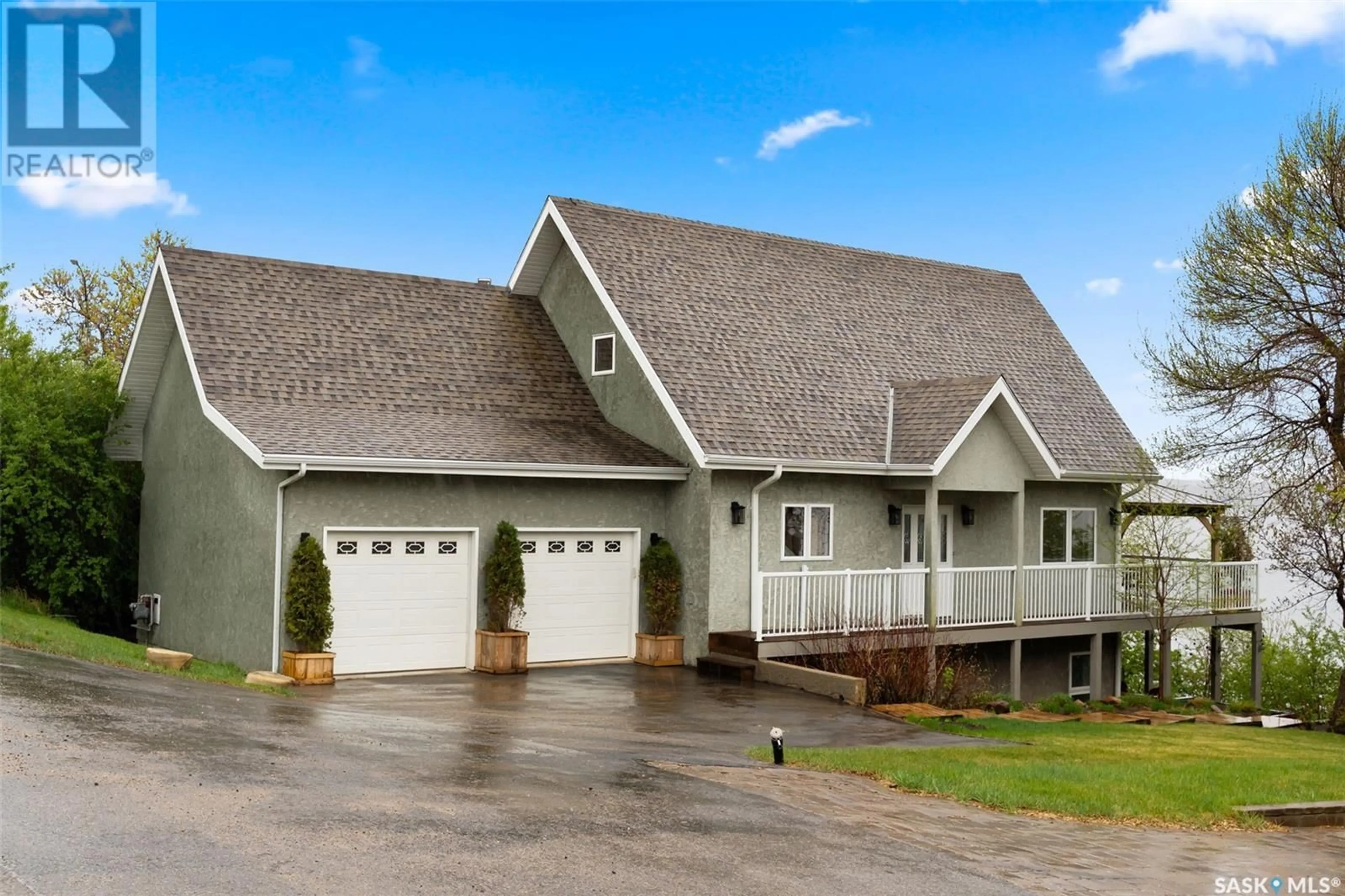Home with vinyl exterior material, street for 4 AARON DRIVE, Echo Lake Saskatchewan S0G1S0