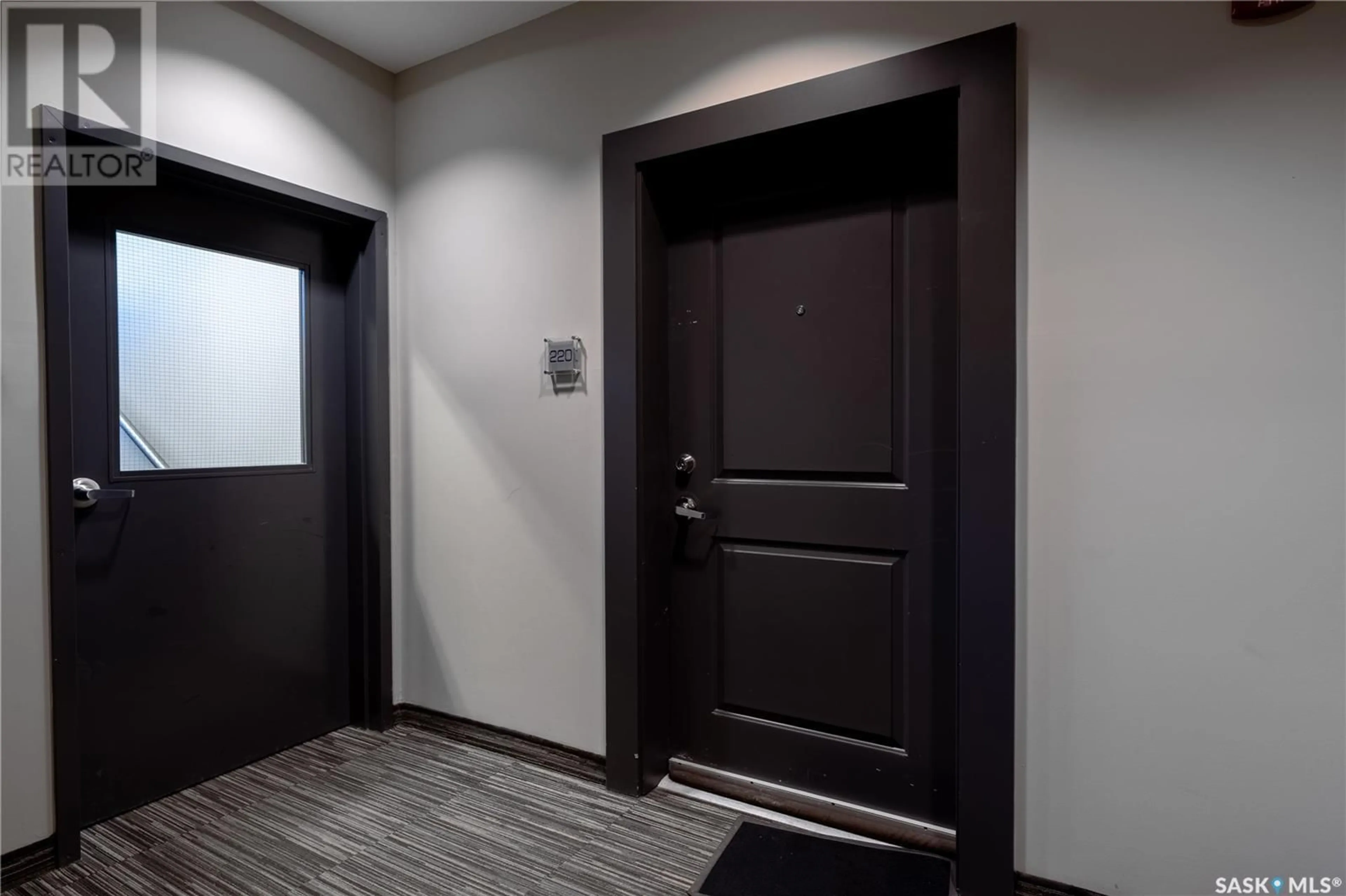 Indoor entryway for 220 1545 NEVILLE DRIVE, Regina Saskatchewan S4Z0A7