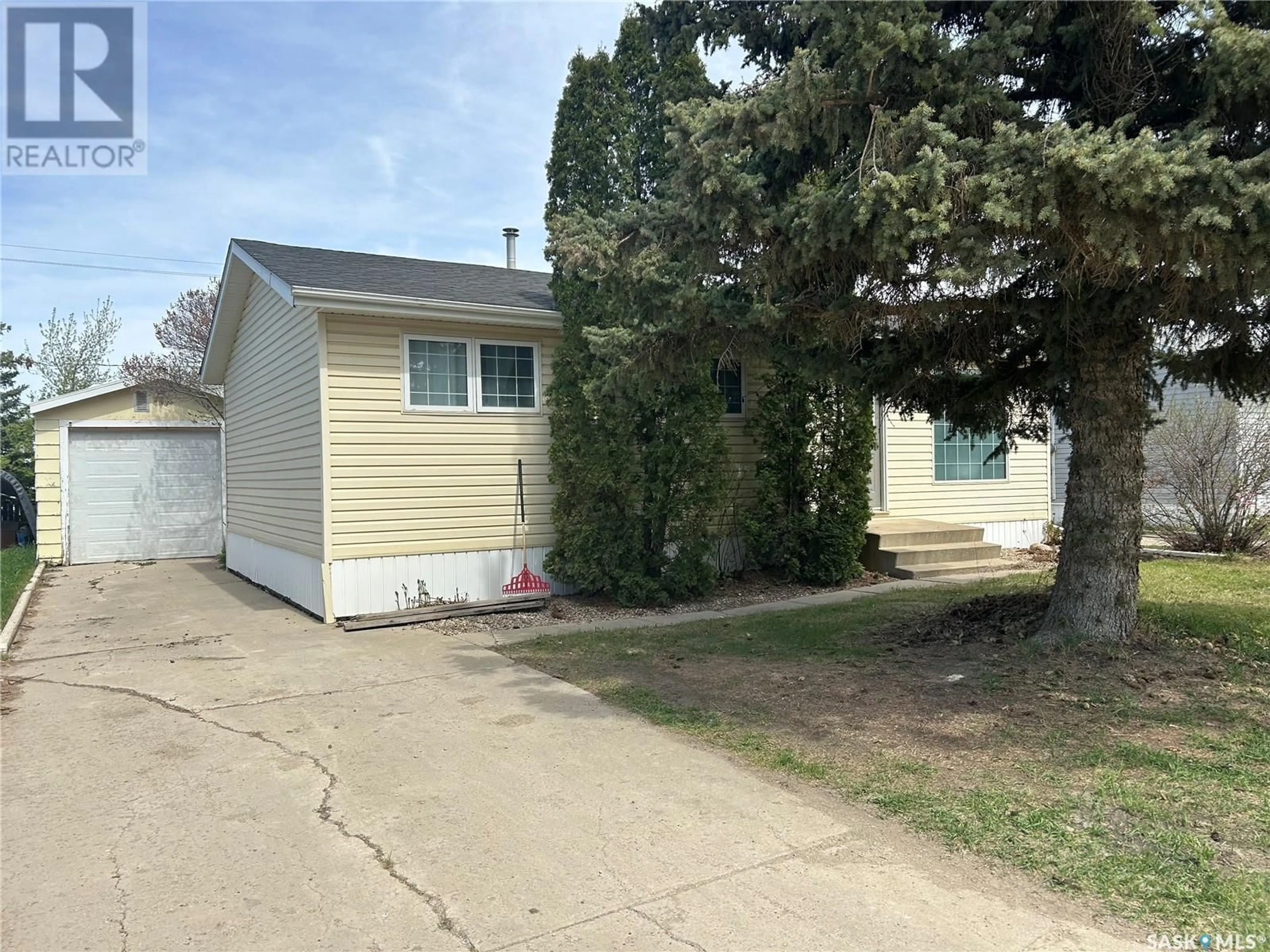 Unknown for 605 98TH AVENUE, Tisdale Saskatchewan S0E1T0