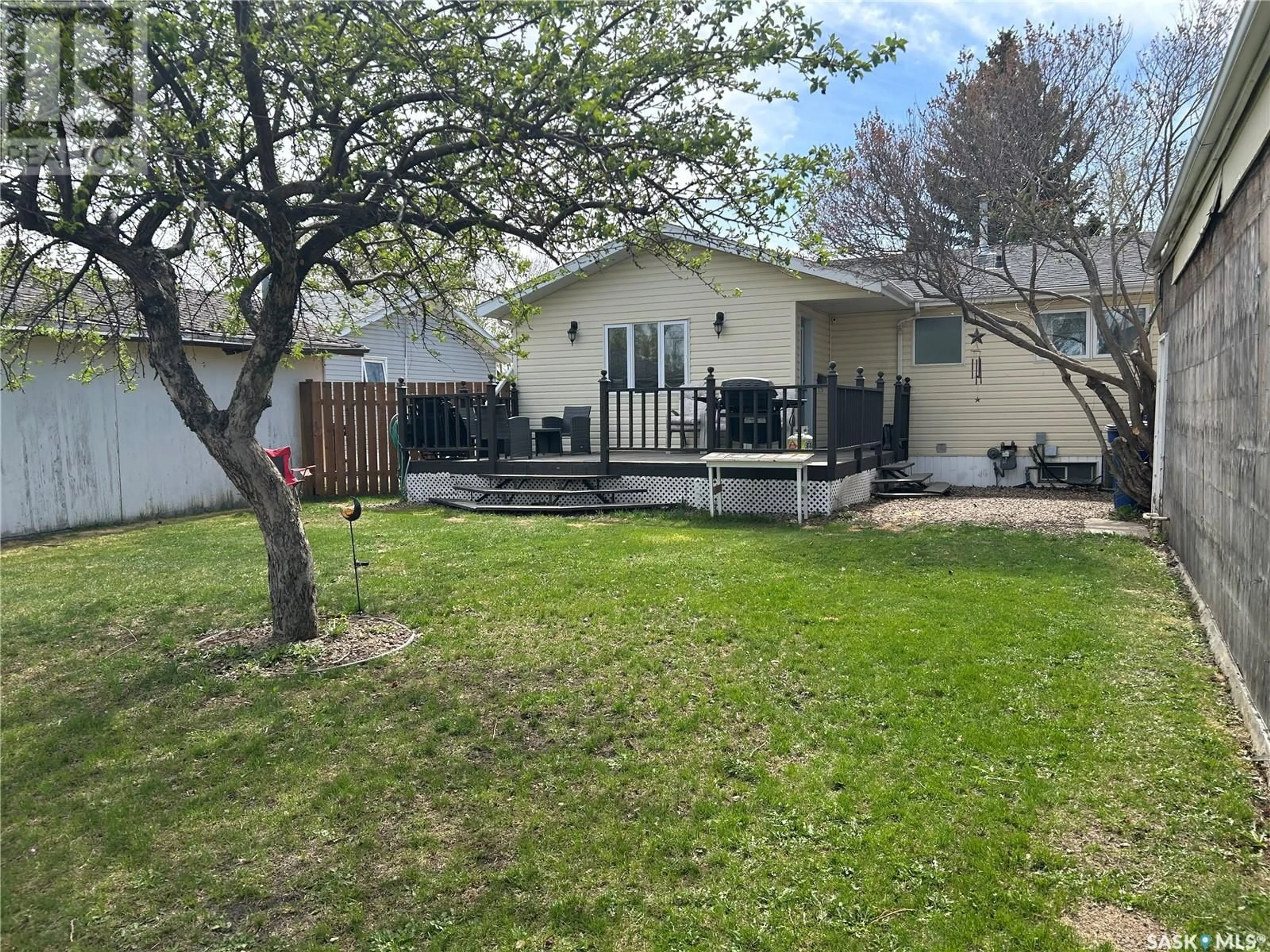 A pic from outside/outdoor area/front of a property/back of a property/a pic from drone, street for 605 98TH AVENUE, Tisdale Saskatchewan S0E1T0