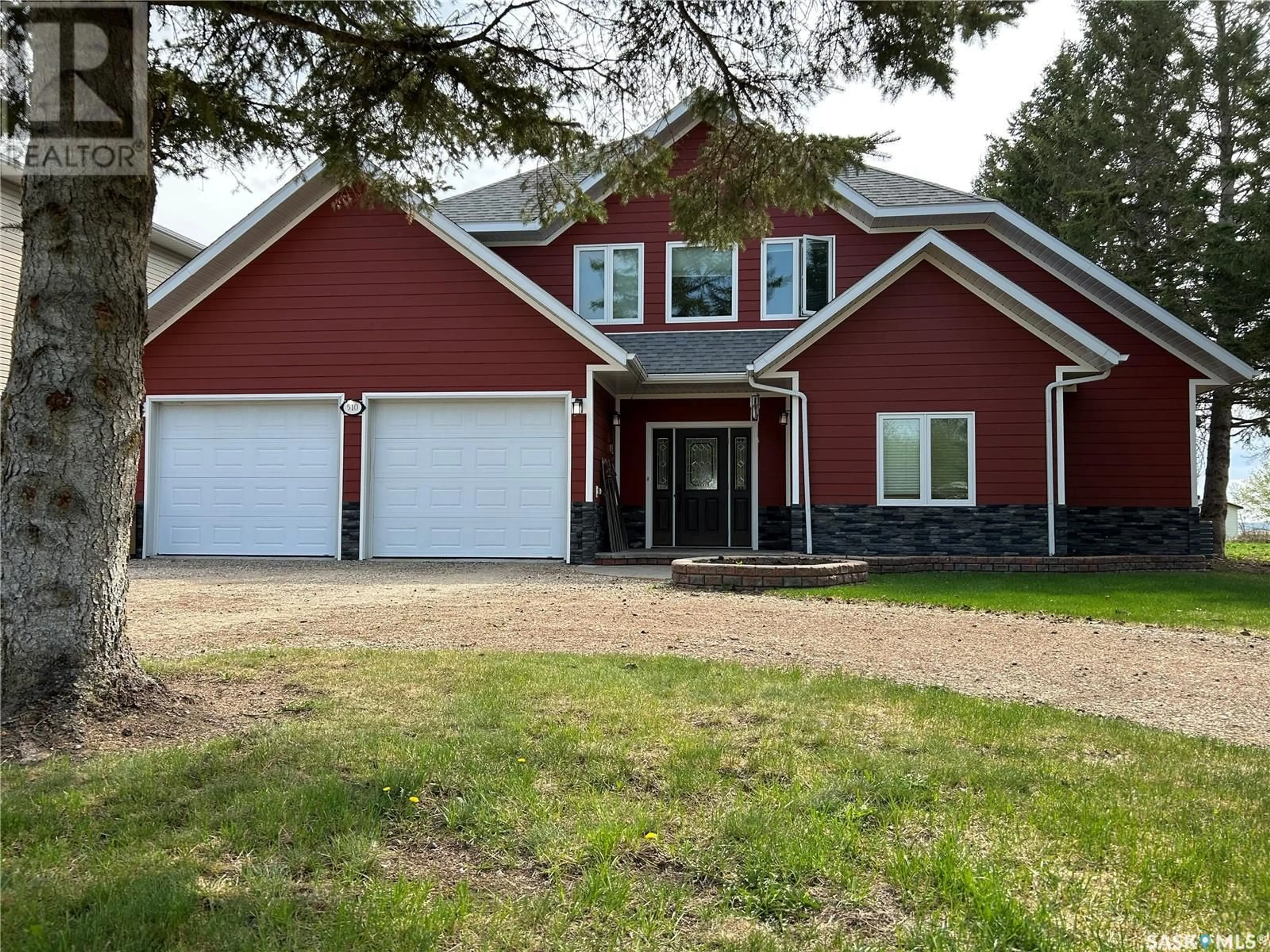 Home with vinyl exterior material, street for 510 PARKDALE STREET, Carrot River Saskatchewan S0E0L0
