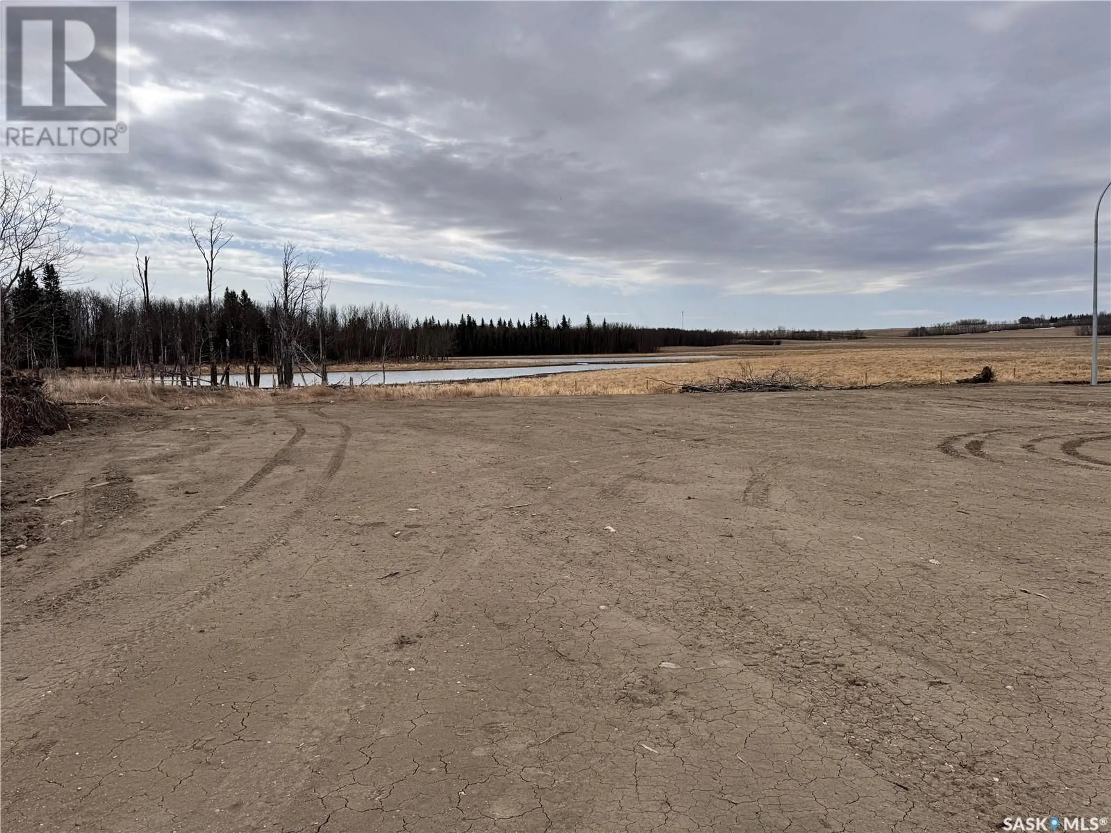 A pic of a room for MEETING LAKE COTTAGE HOME, Meeting Lake Saskatchewan S0M2L0