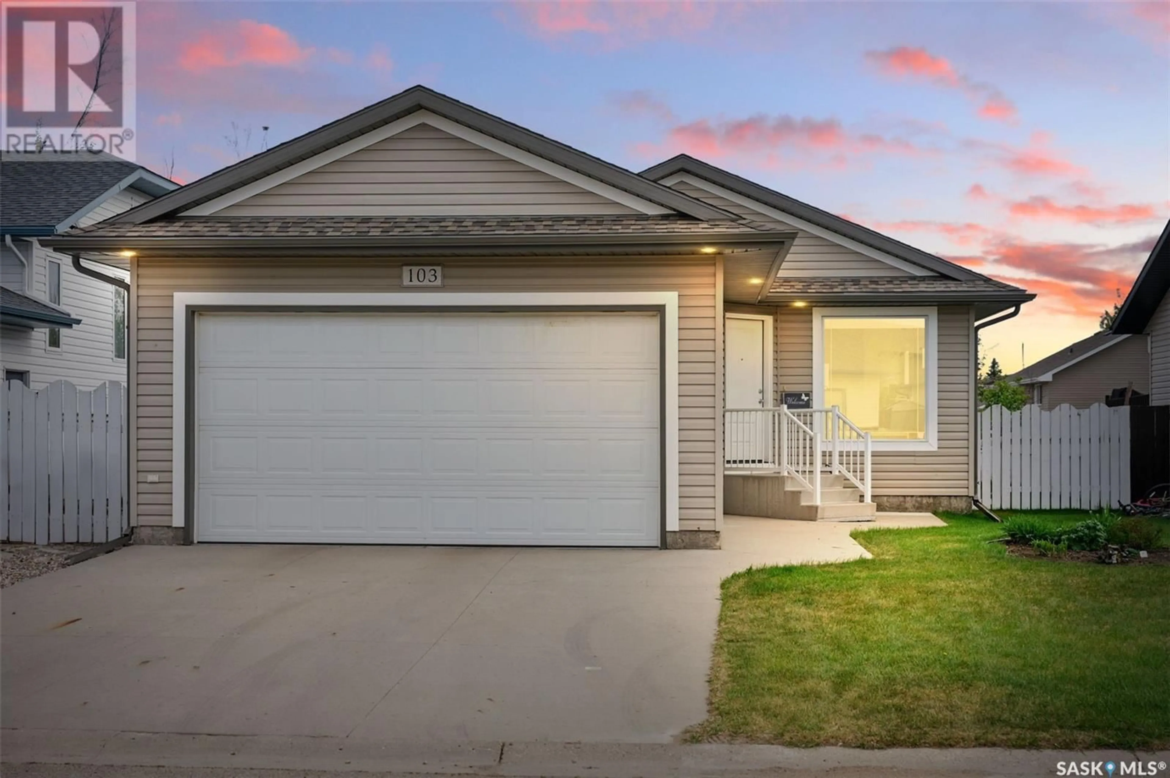 Home with vinyl exterior material, street for 103 VICTOR HEIGHTS, Dalmeny Saskatchewan S0K1E0