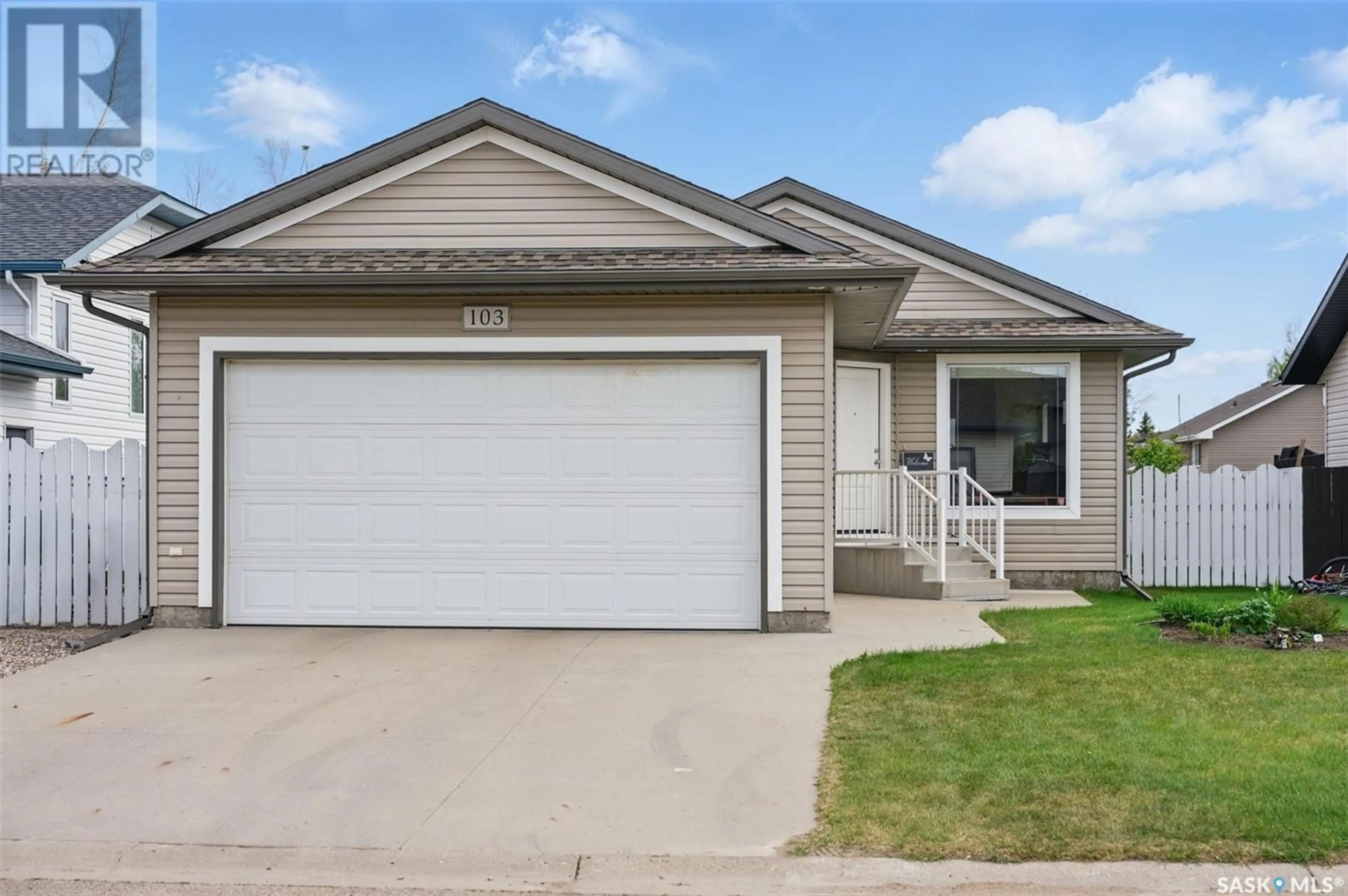 Home with vinyl exterior material, street for 103 VICTOR HEIGHTS, Dalmeny Saskatchewan S0K1E0