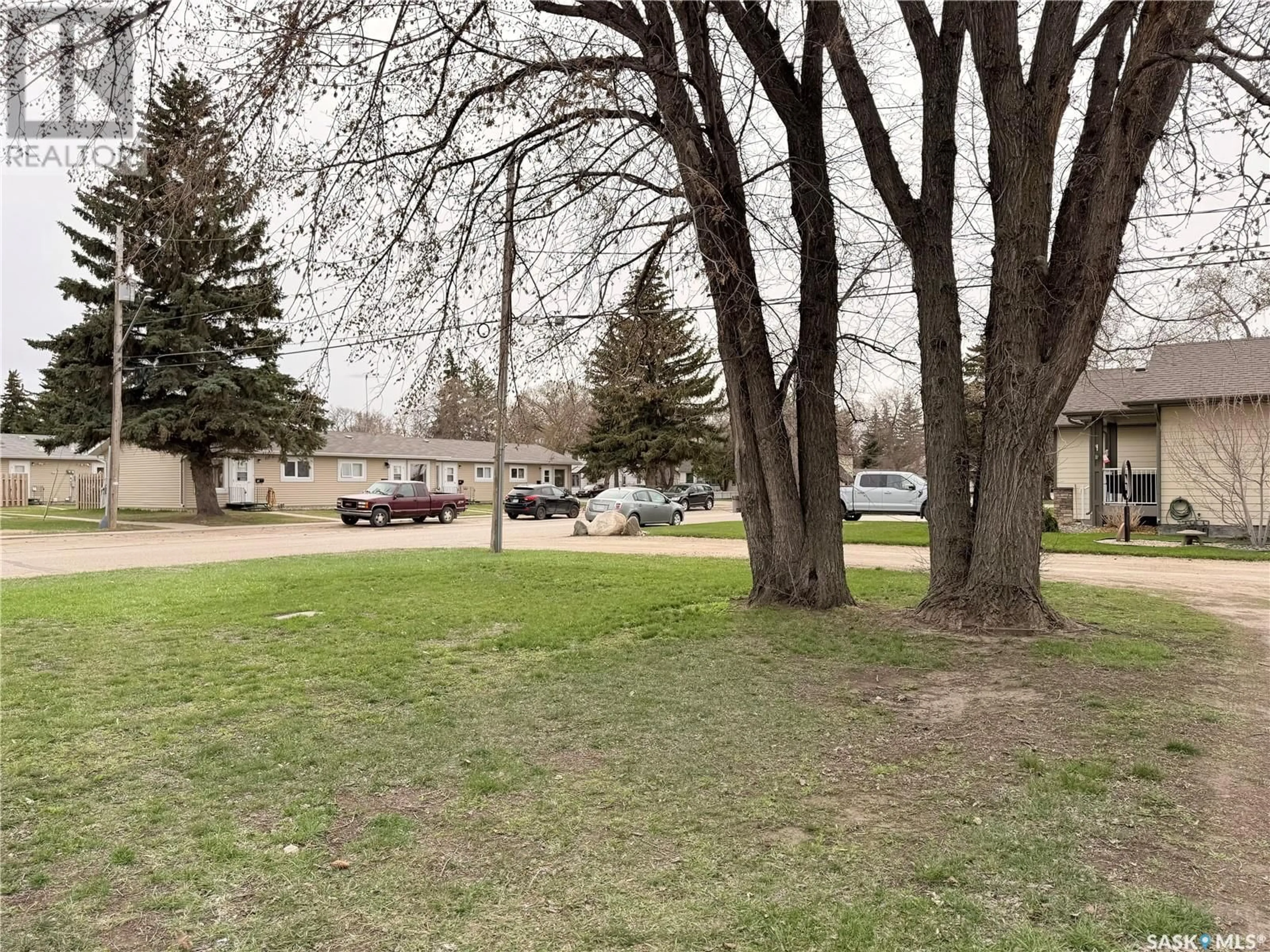 A pic from outside/outdoor area/front of a property/back of a property/a pic from drone, street for 330 FRANKLIN STREET, Outlook Saskatchewan S0L2N0