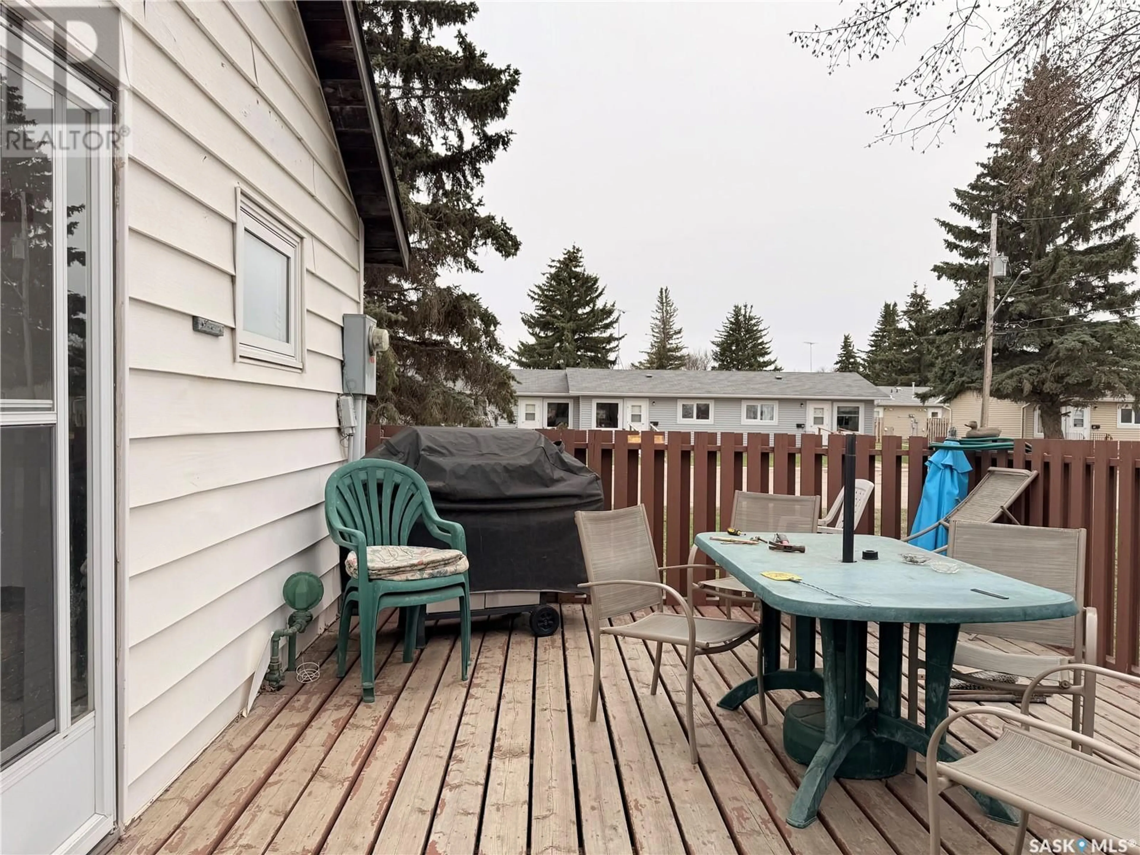 Patio, water/lake/river/ocean view for 330 FRANKLIN STREET, Outlook Saskatchewan S0L2N0
