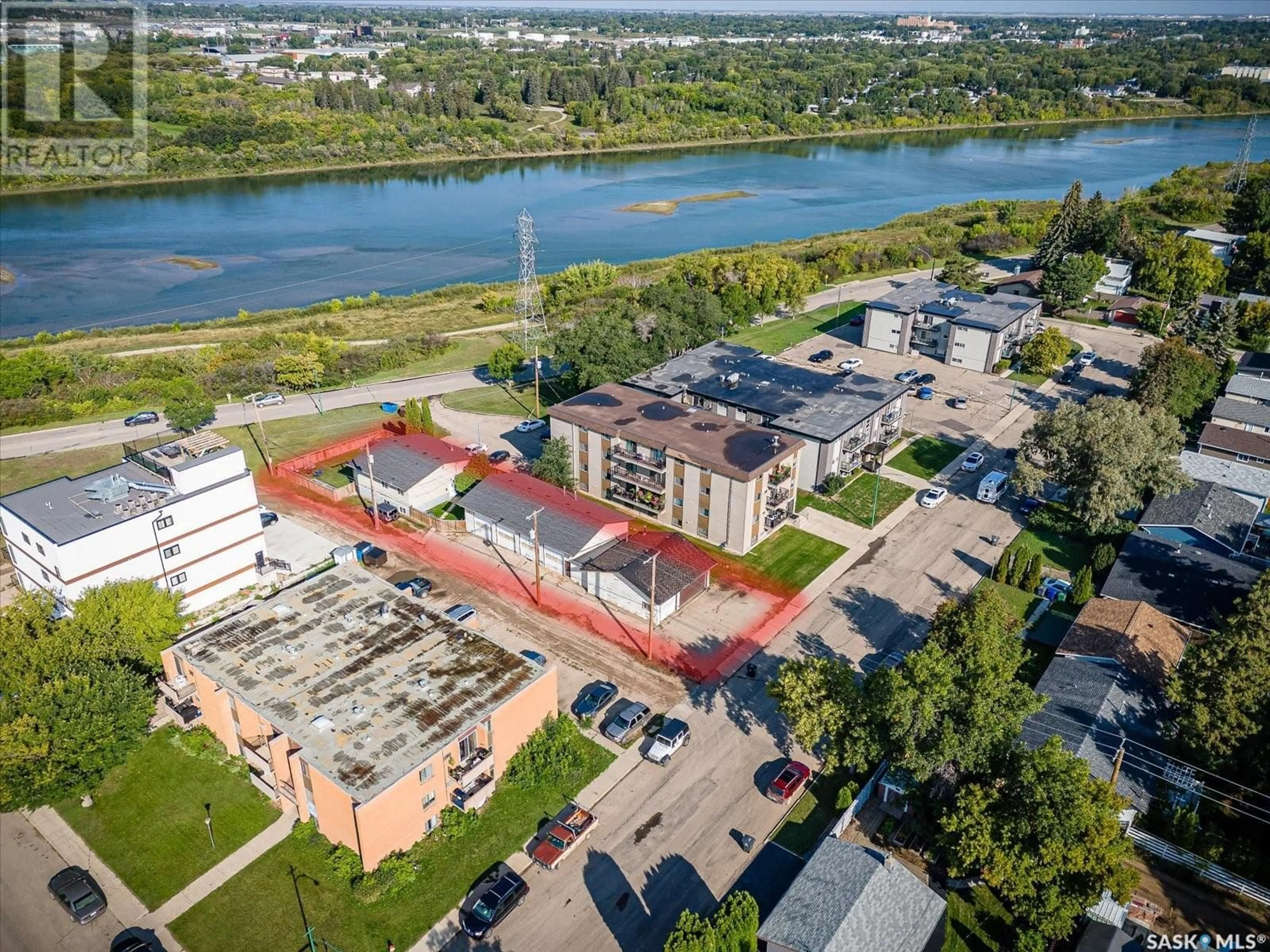 A pic from outside/outdoor area/front of a property/back of a property/a pic from drone, water/lake/river/ocean view for 2126 STE CECILIA AVENUE, Saskatoon Saskatchewan S7M0P2