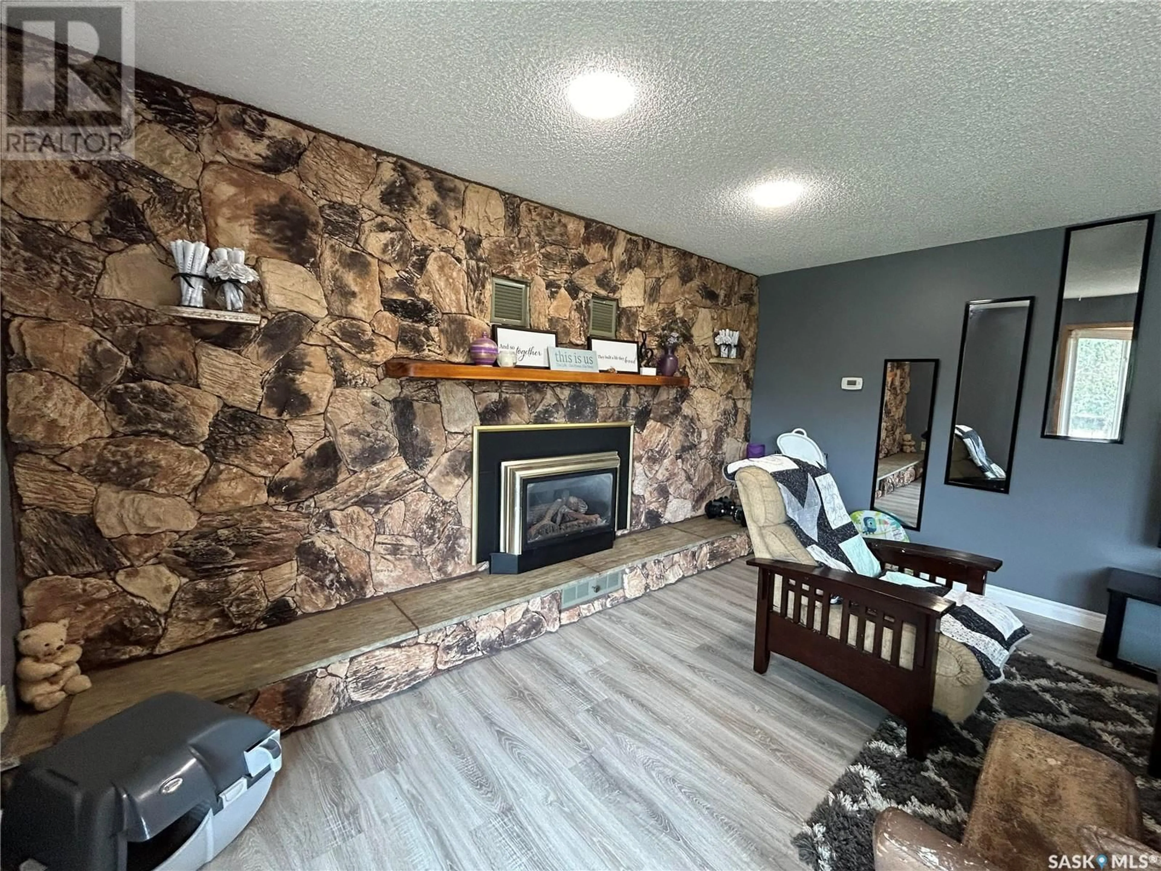 Living room with furniture, unknown for 356 EASTVIEW STREET, Burstall Saskatchewan S0N0H0