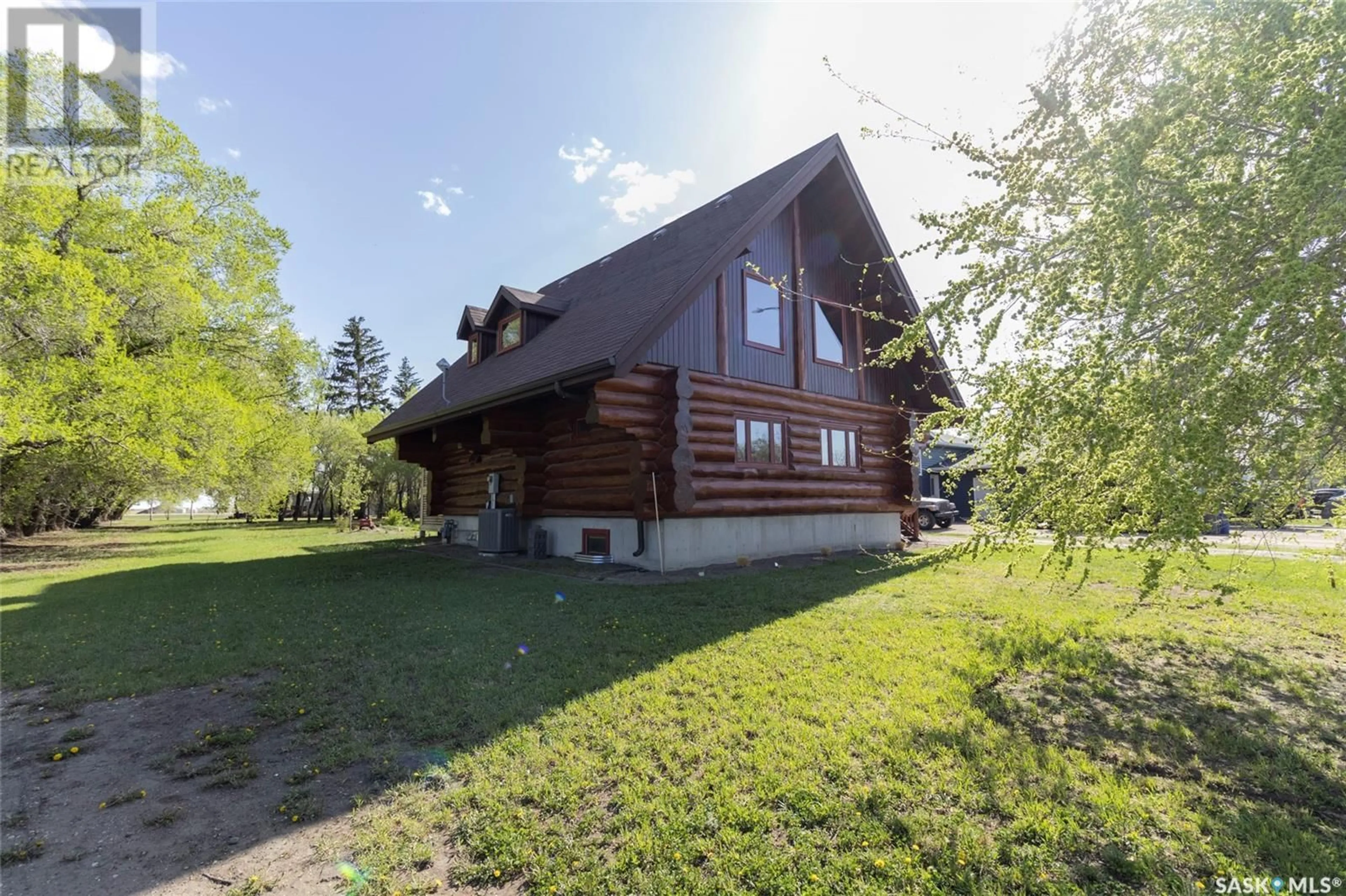 Patio, building for 355 CLARK AVENUE, Asquith Saskatchewan S0K0J0