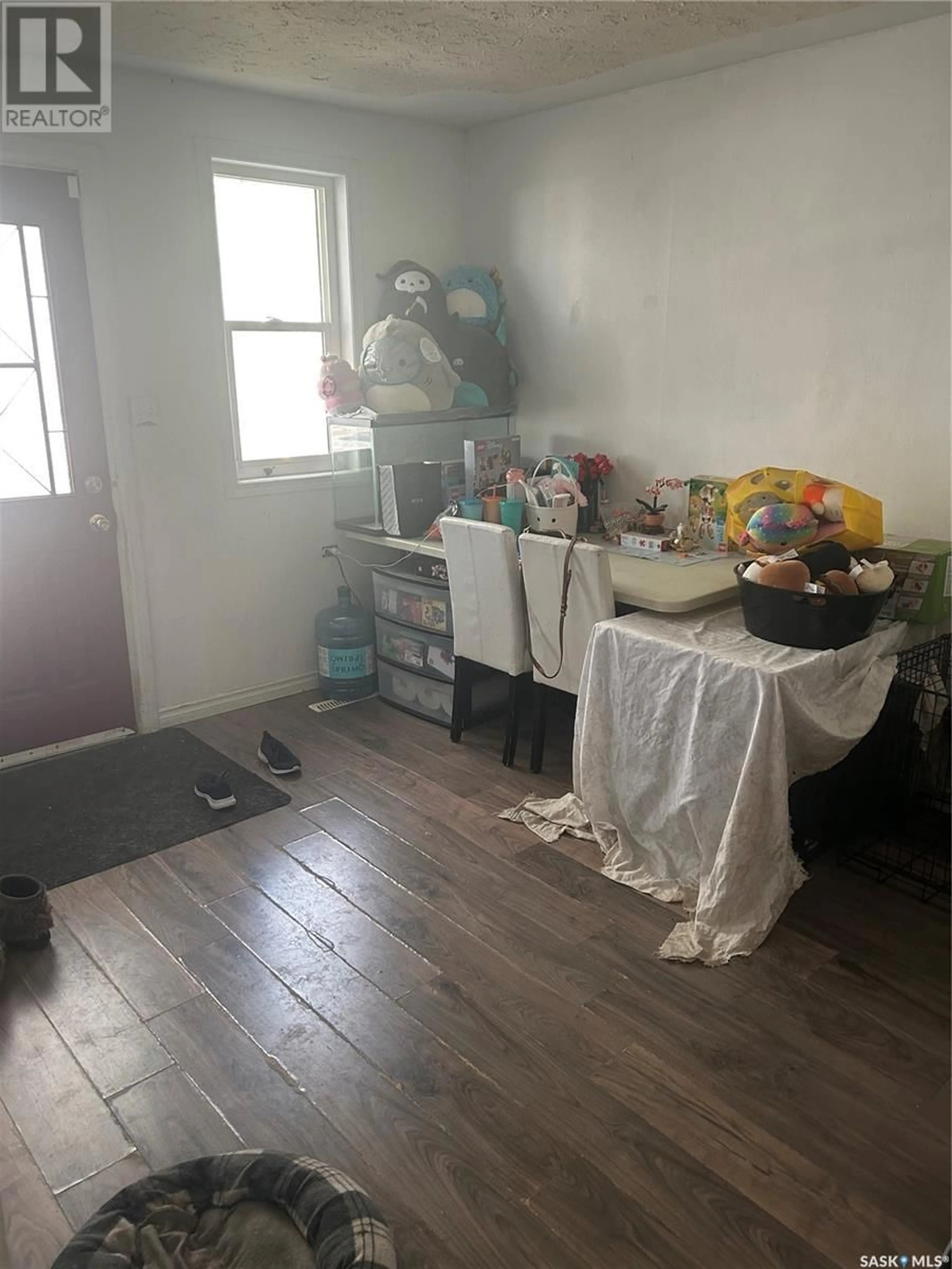 A pic of a room for 370 LORNE STREET, Regina Saskatchewan S4R2J3