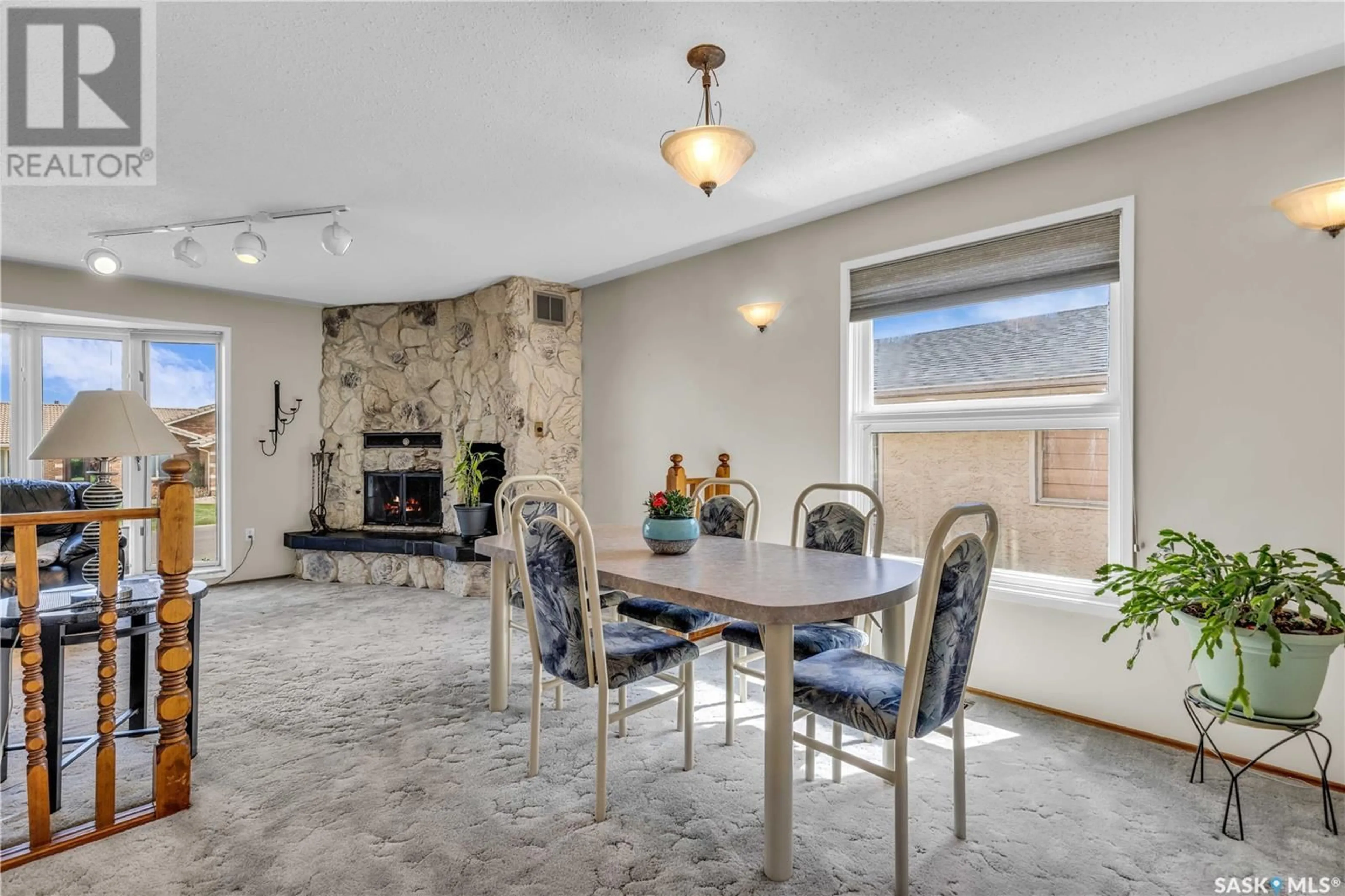 Dining room, ceramic/tile floor for 201 RIVERBEND CRESCENT, Battleford Saskatchewan S0M0E0
