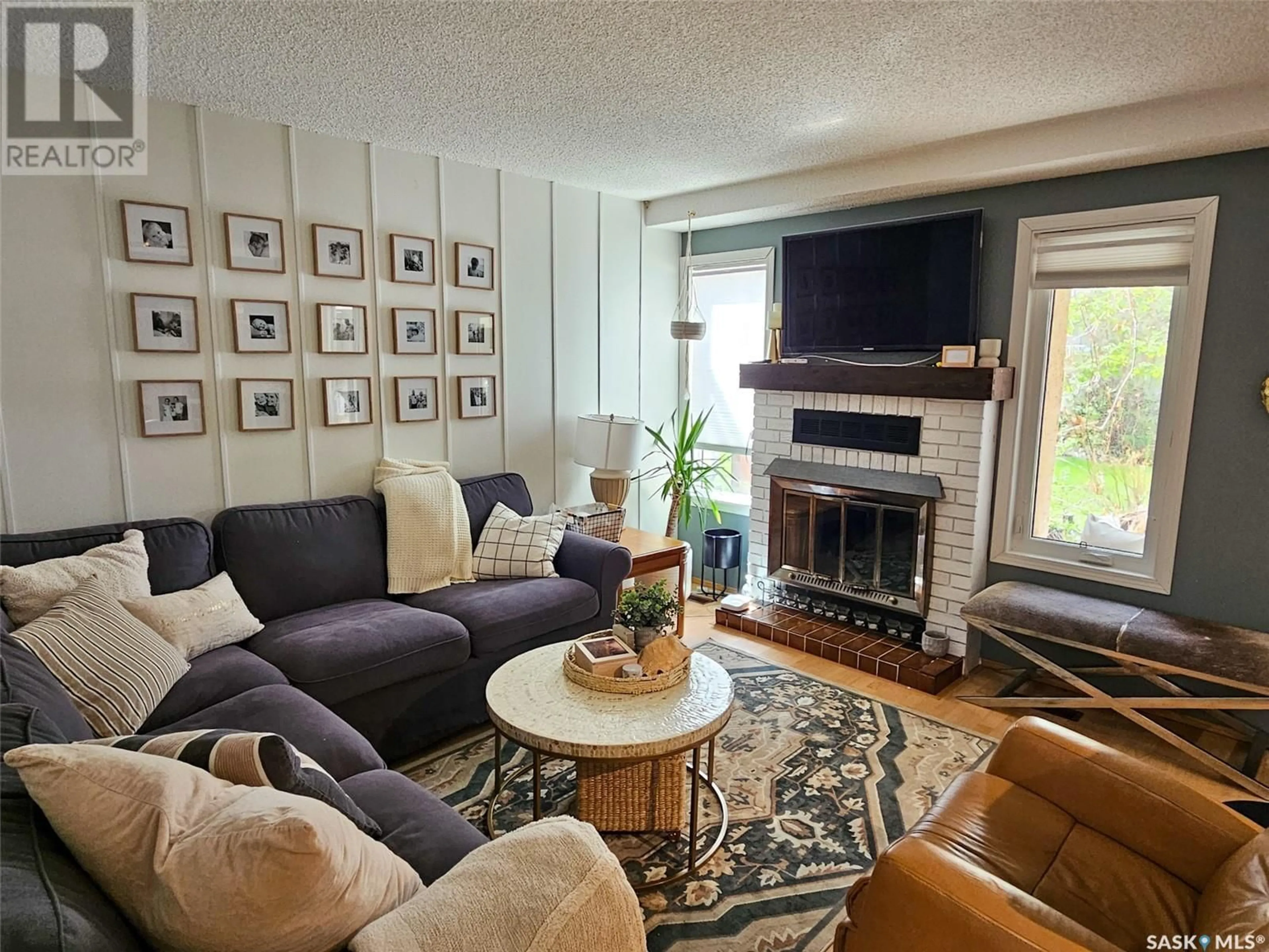 Living room with furniture, unknown for 342 MATADOR DRIVE, Swift Current Saskatchewan S9H4R5