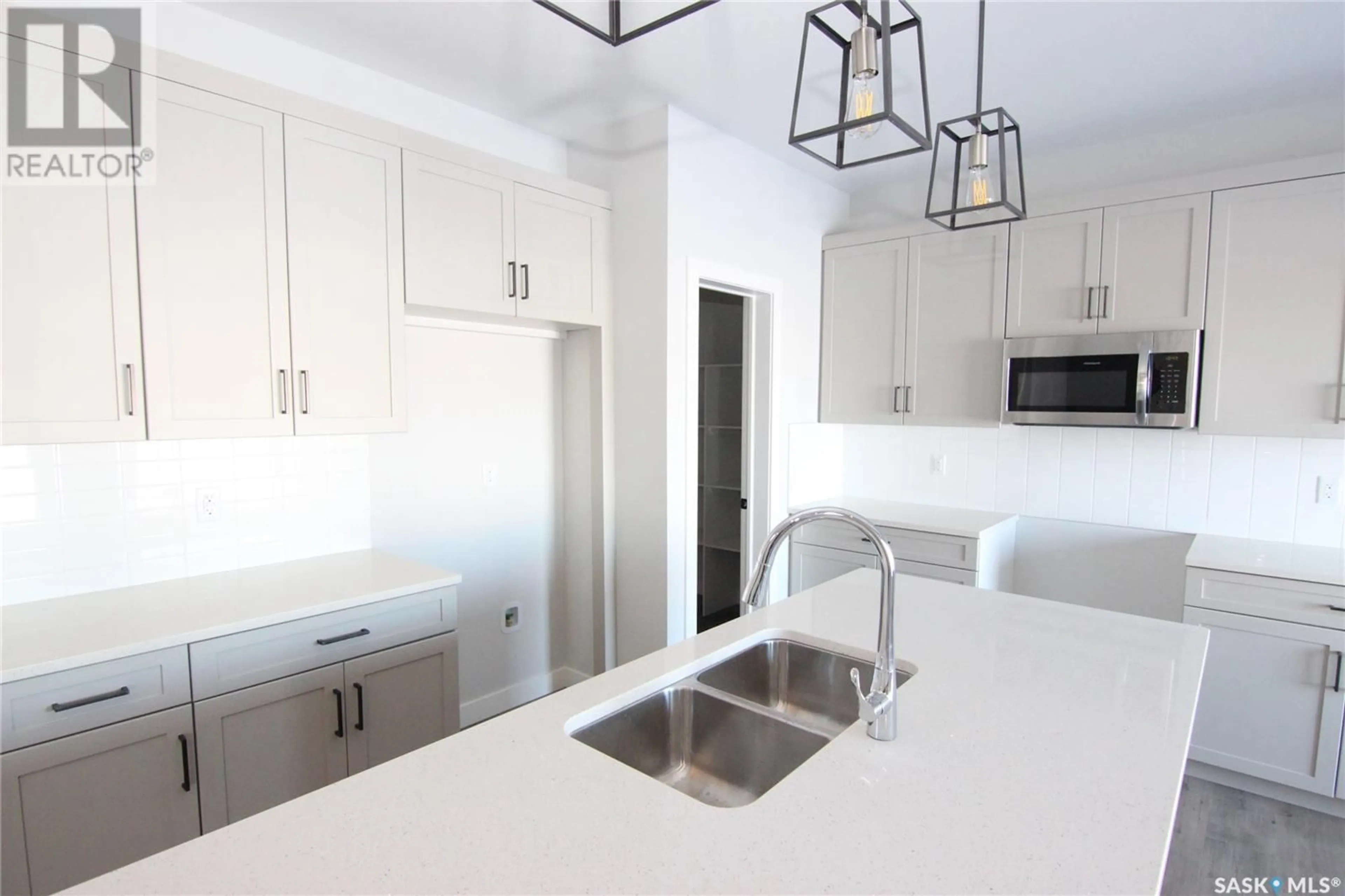 Unknown for 106 KATZ AVENUE, Saskatoon Saskatchewan S7V1S9
