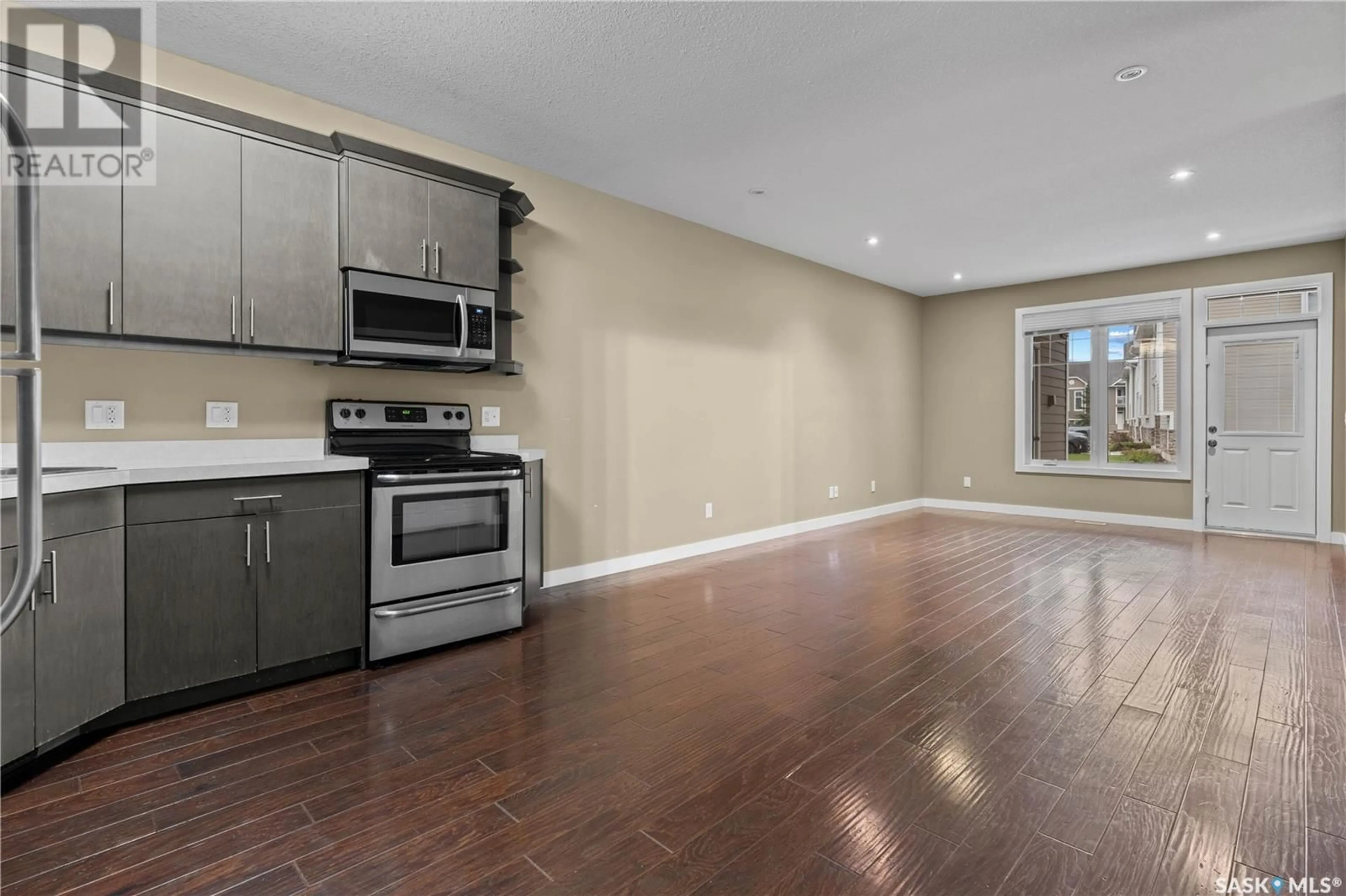 Open concept kitchen, unknown for 4205 GREEN APPLE DRIVE, Regina Saskatchewan S4V1S1