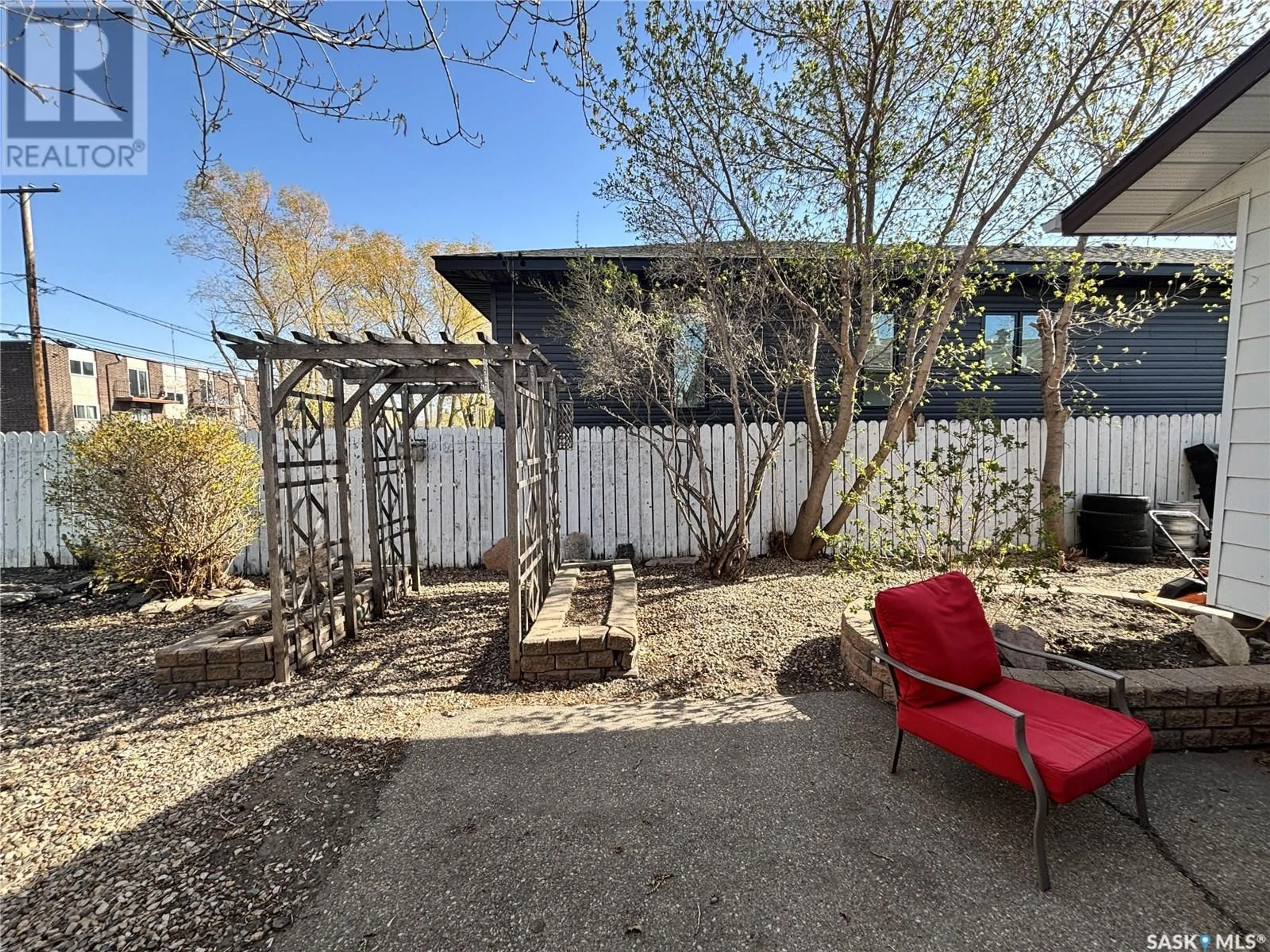 Patio, unknown for 818 12TH AVENUE, Humboldt Saskatchewan S0K2A0