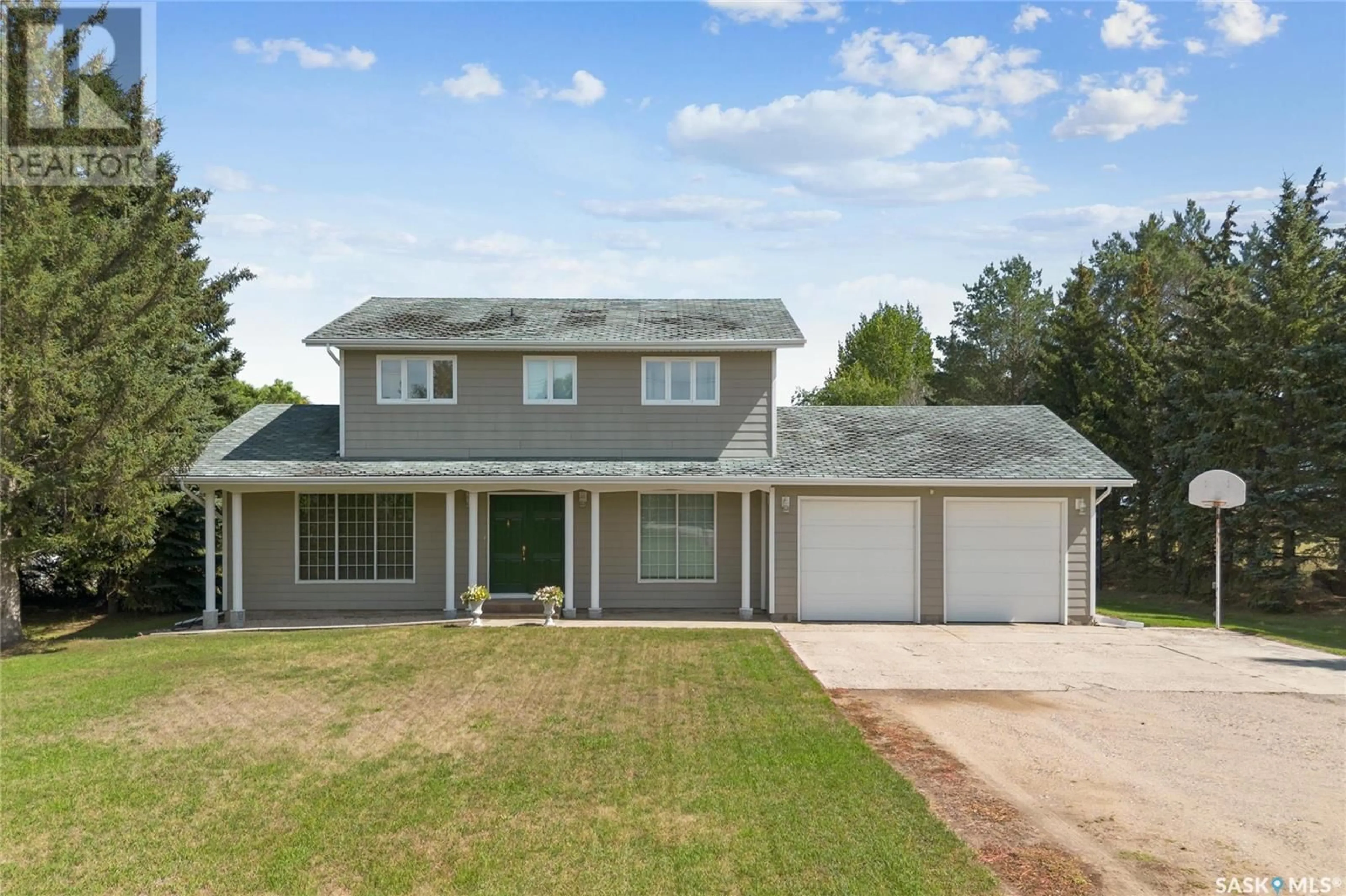 Home with vinyl exterior material, street for 1 KENNEDY ROAD, Edenwold Rm No. 158 Saskatchewan S4L5B1