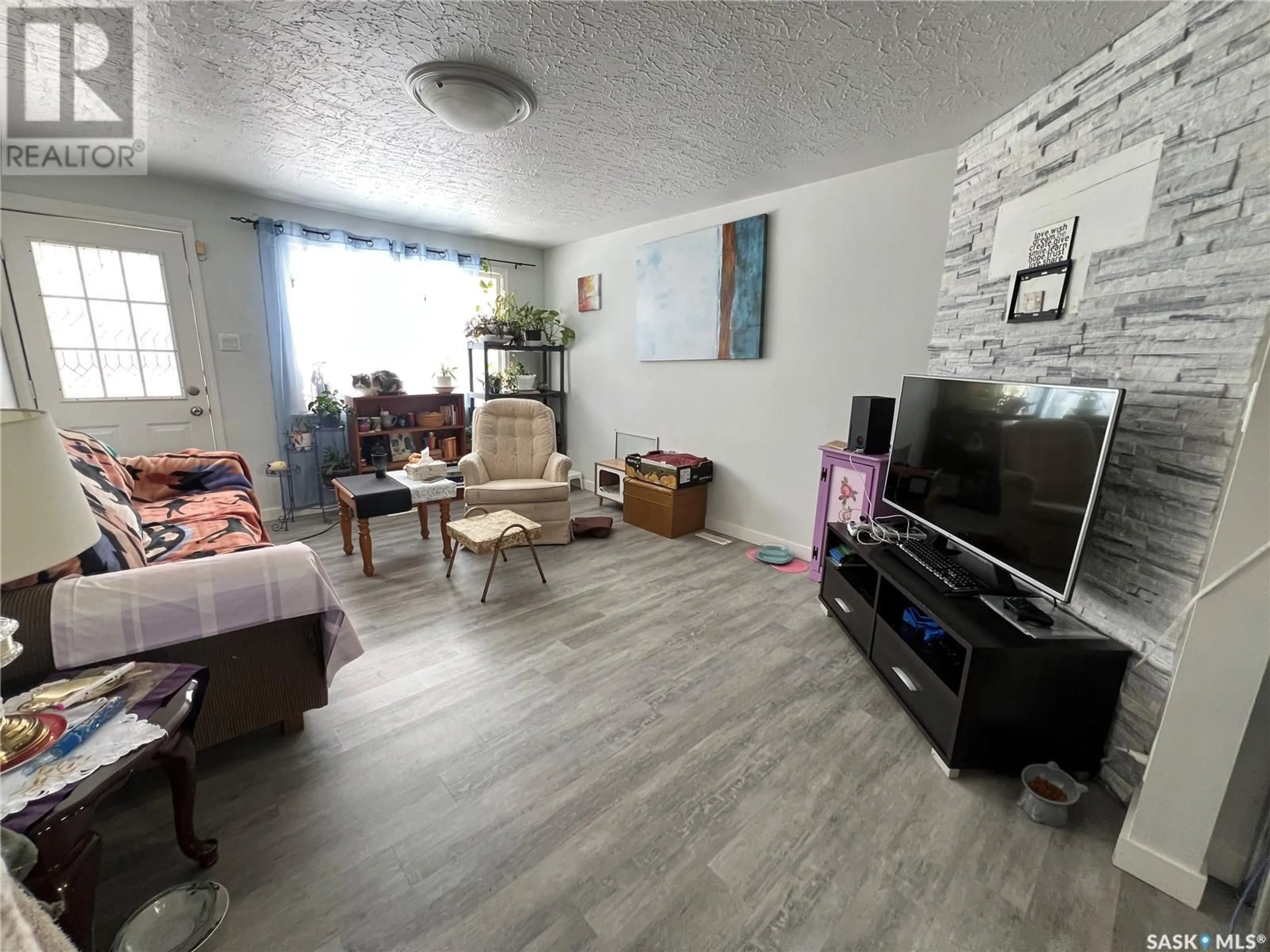 A pic of a room for 225 OTTAWA AVENUE, Saskatoon Saskatchewan S7M3L4