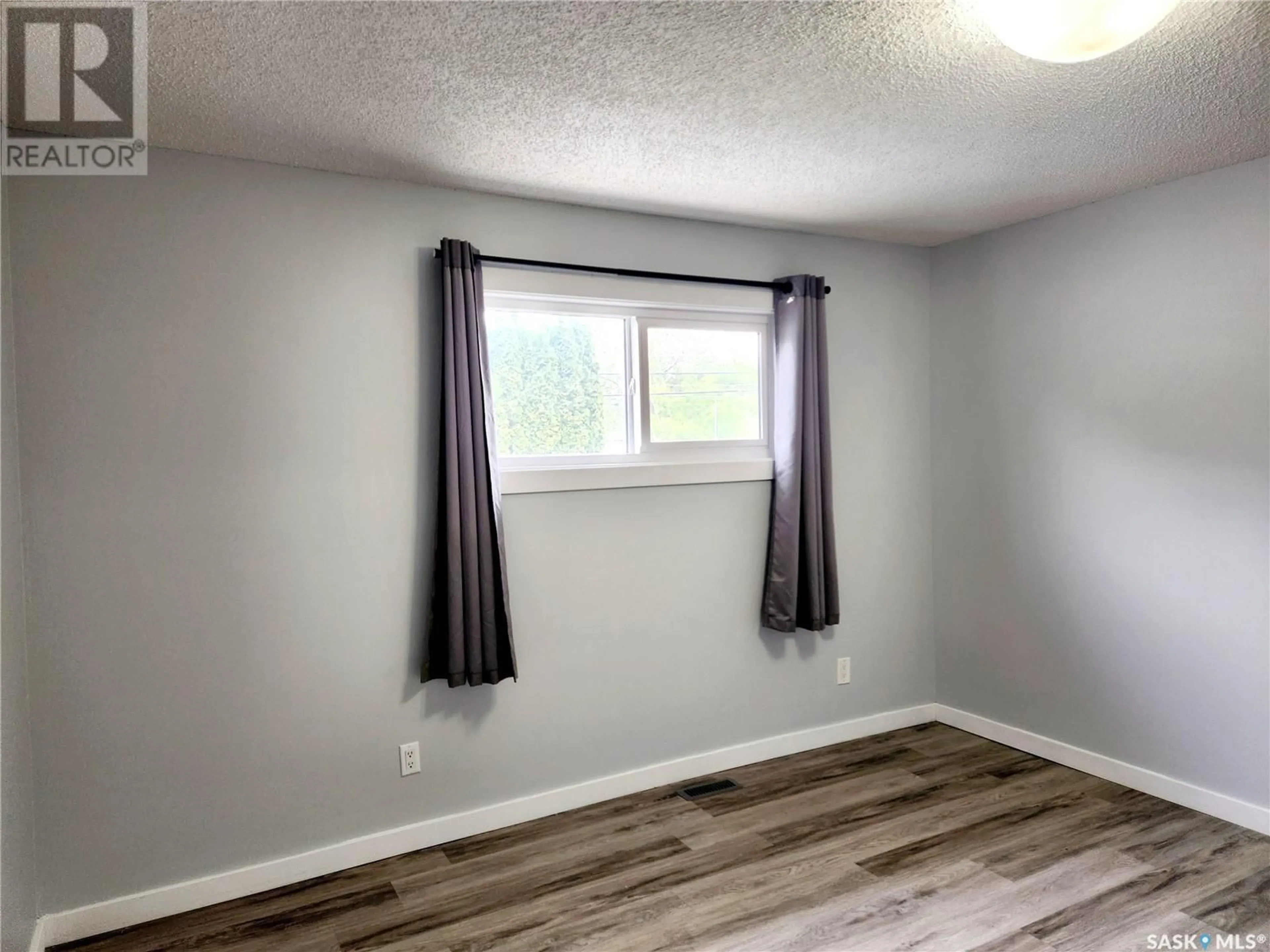 A pic of a room for 316 32ND STREET, Saskatoon Saskatchewan S7L0S6