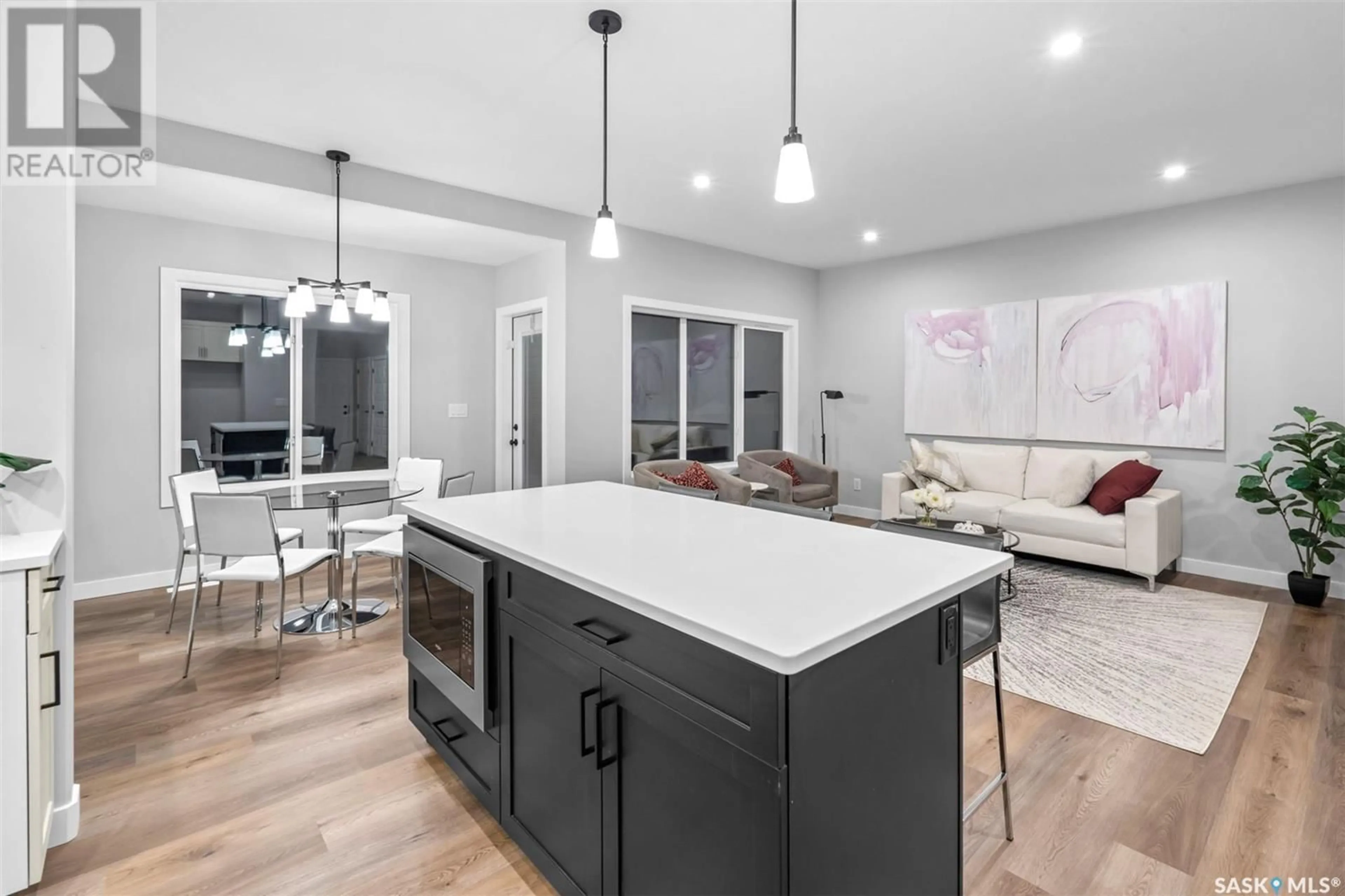 Open concept kitchen, unknown for 959 TRAEGER MANOR, Saskatoon Saskatchewan S7W0L8