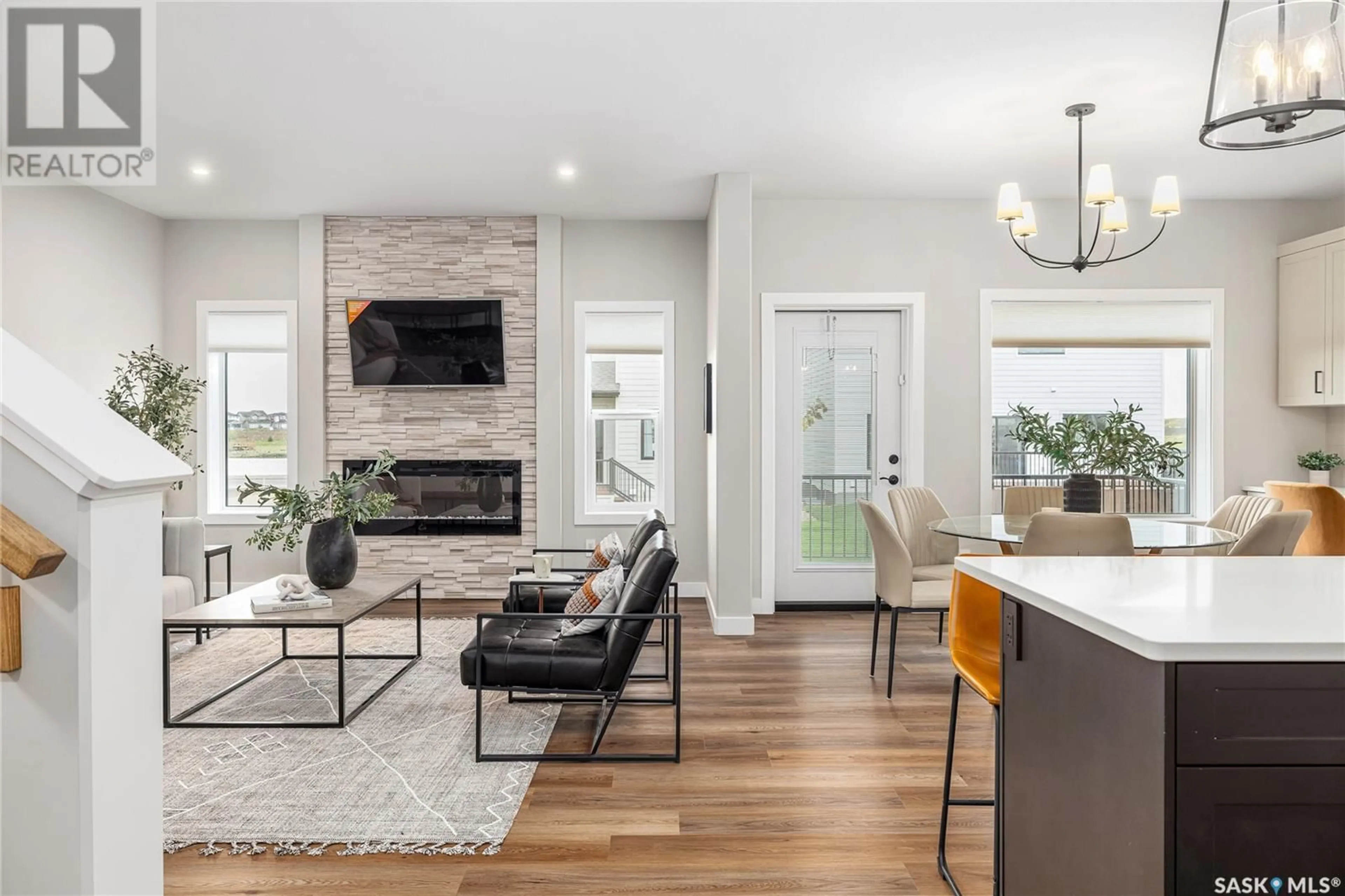 Open concept kitchen, unknown for 955 TRAEGER MANOR, Saskatoon Saskatchewan S7V1V8