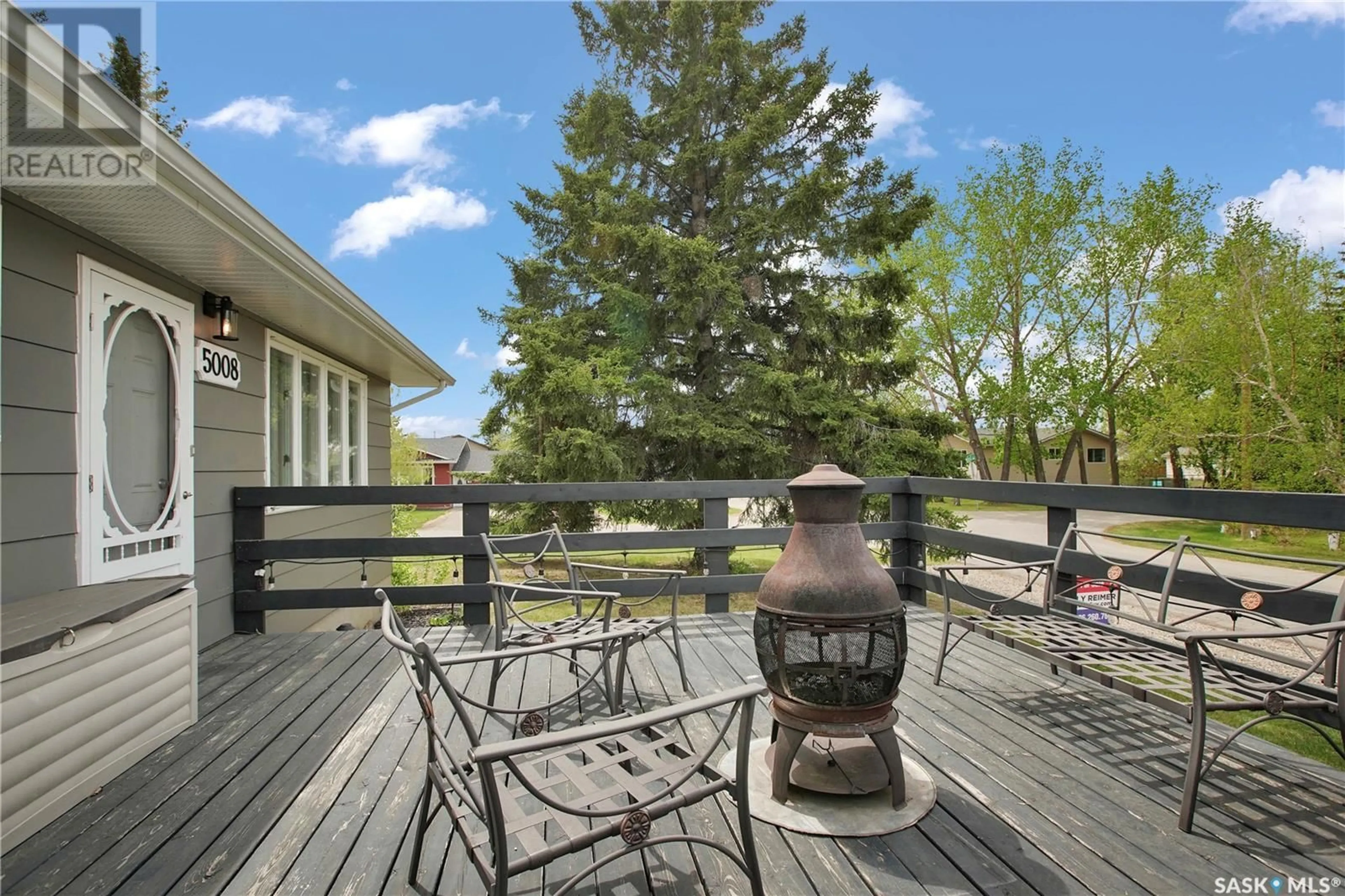 Patio, unknown for 5008 NEUFELD AVENUE, Waldheim Saskatchewan S0K4R0