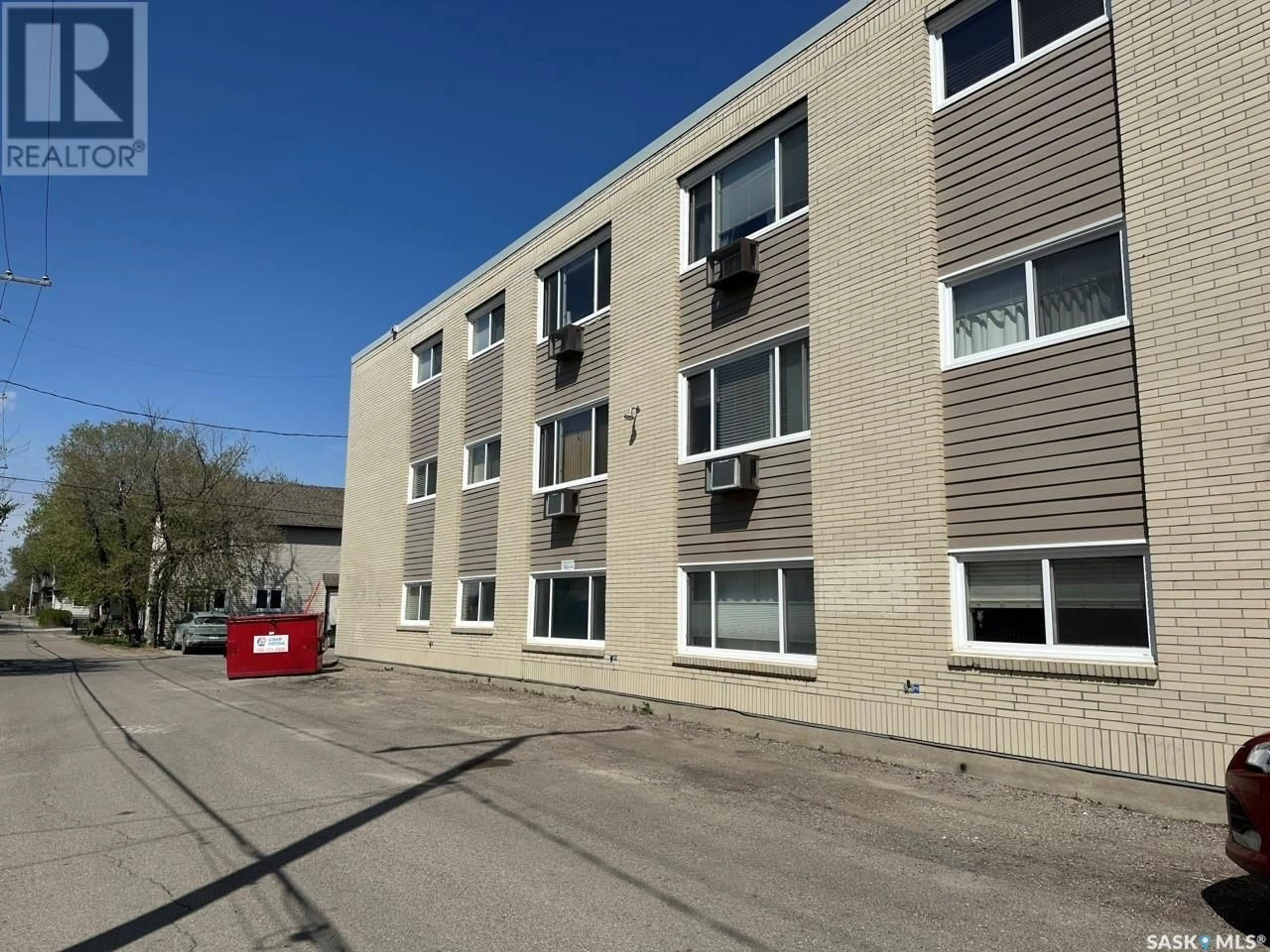 A pic from outside/outdoor area/front of a property/back of a property/a pic from drone, building for 19 2358 RAE STREET, Regina Saskatchewan S4T2G2