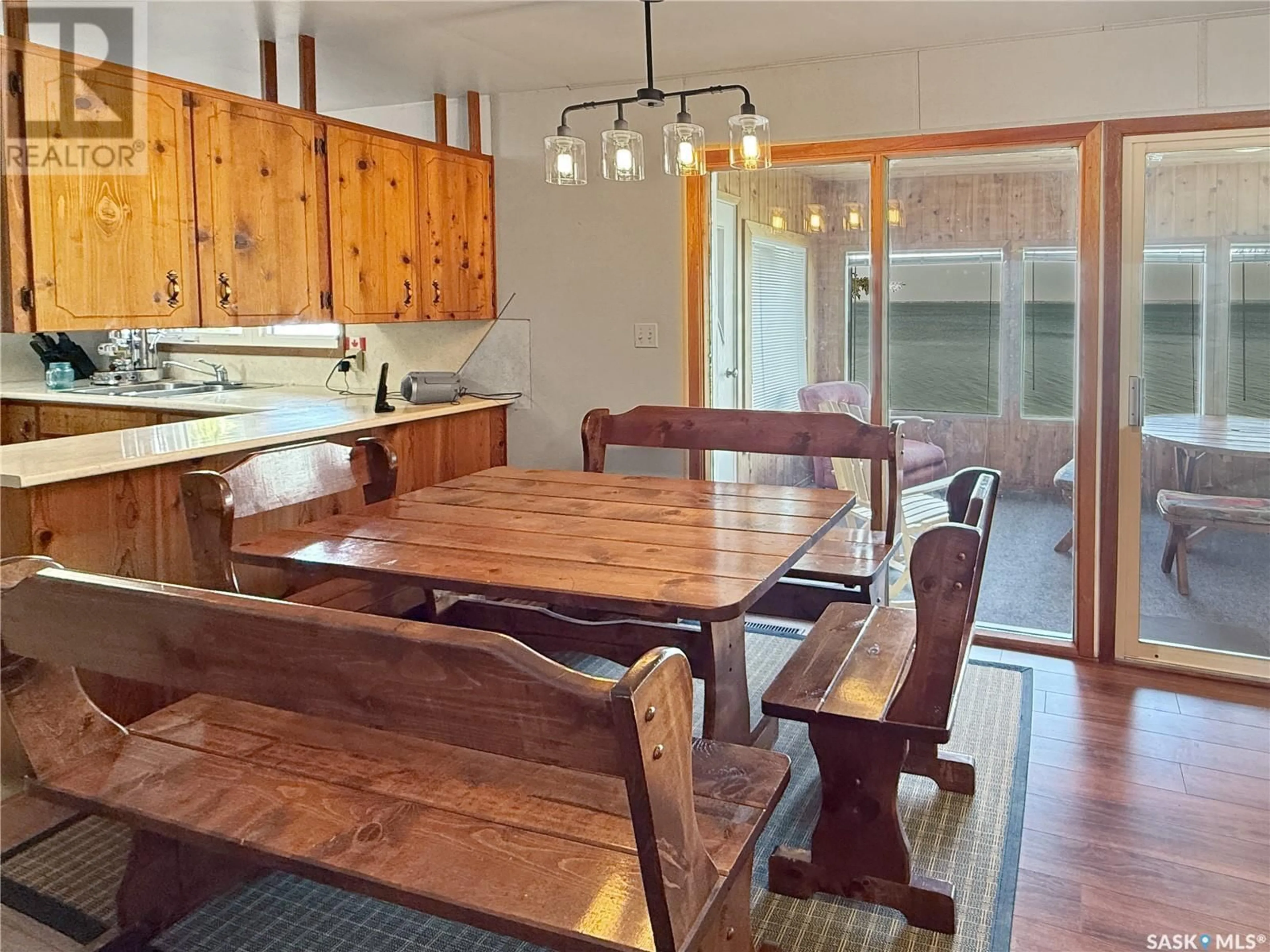 Dining room, wood/laminate floor for 18 METINOTA DRIVE, Metinota Saskatchewan S0M1X0