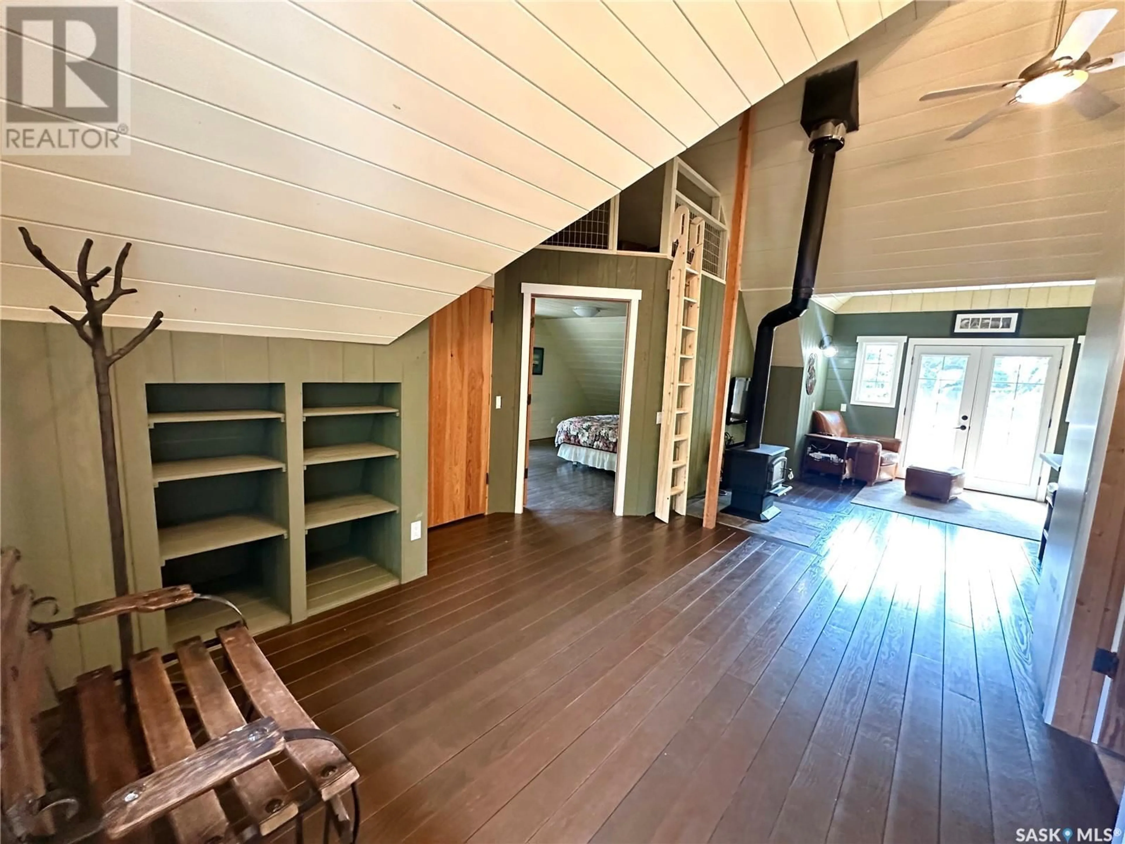A pic of a room for 1009 TRELAYNE PLACE, Brightsand Lake Saskatchewan S0M0H0