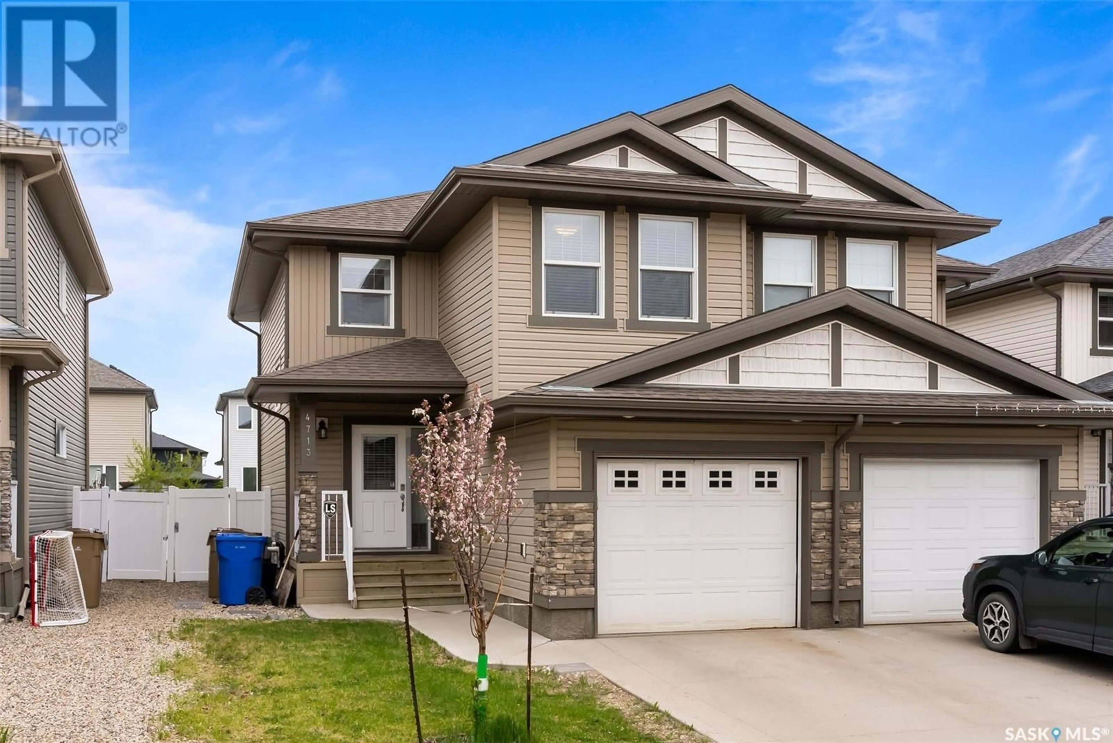 Home with vinyl exterior material, street for 4713 GREEN ROCK ROAD, Regina Saskatchewan S4V3K9