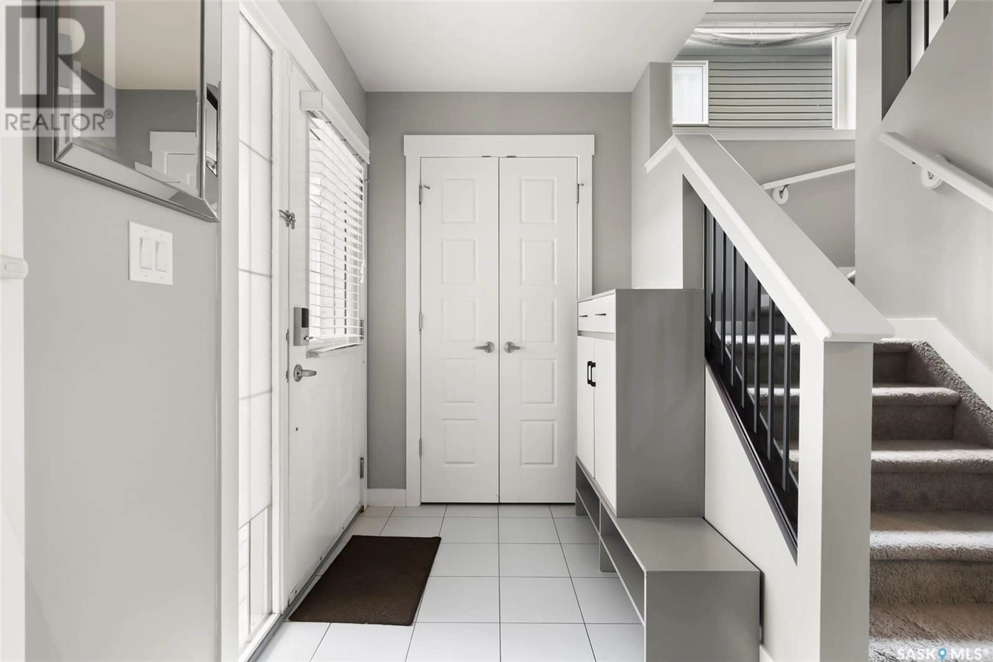 Indoor entryway for 4713 GREEN ROCK ROAD, Regina Saskatchewan S4V3K9