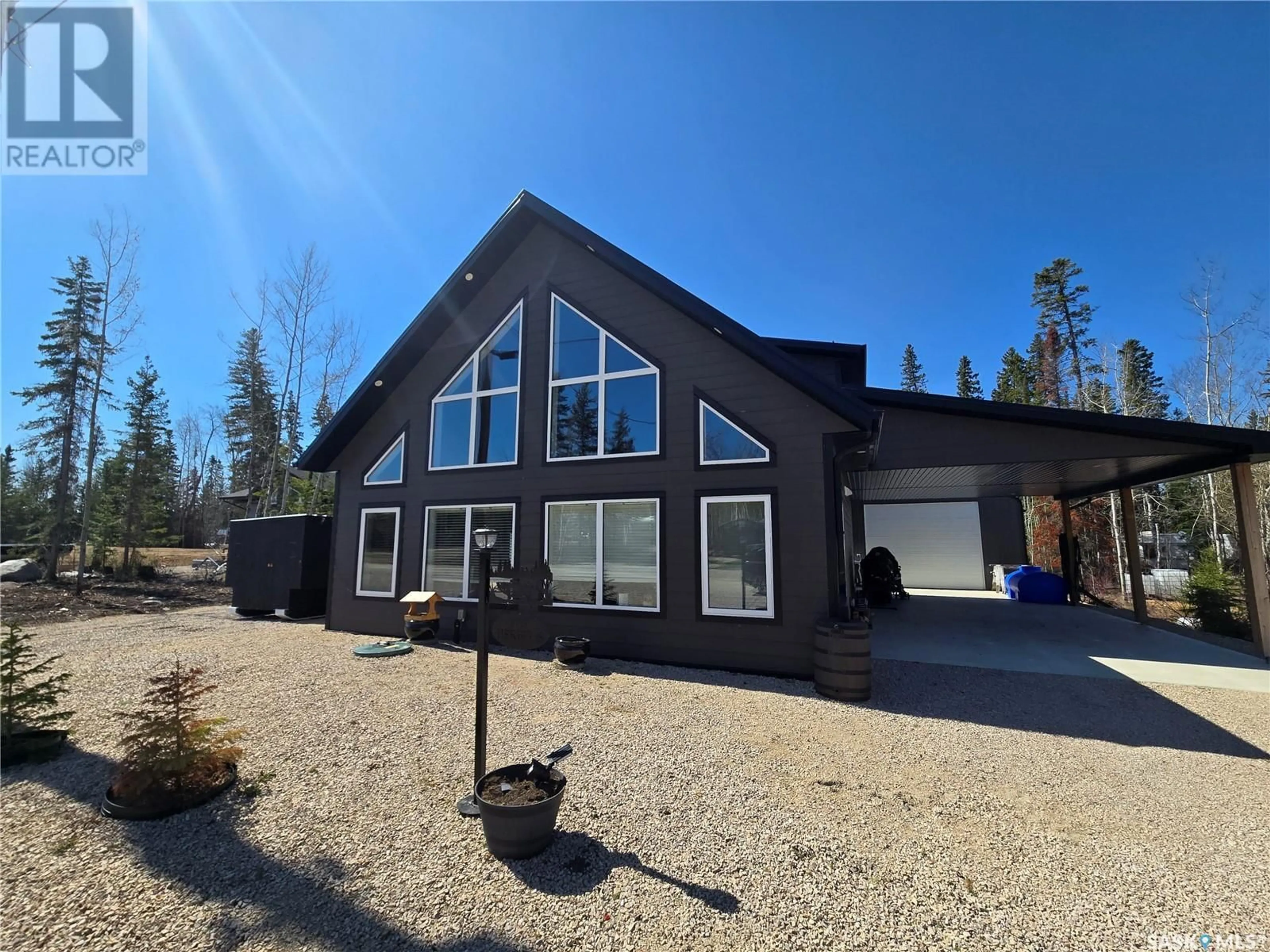 Home with vinyl exterior material, unknown for 206 LAKEVIEW DRIVE, Deschambault Lake Saskatchewan S0P0A0