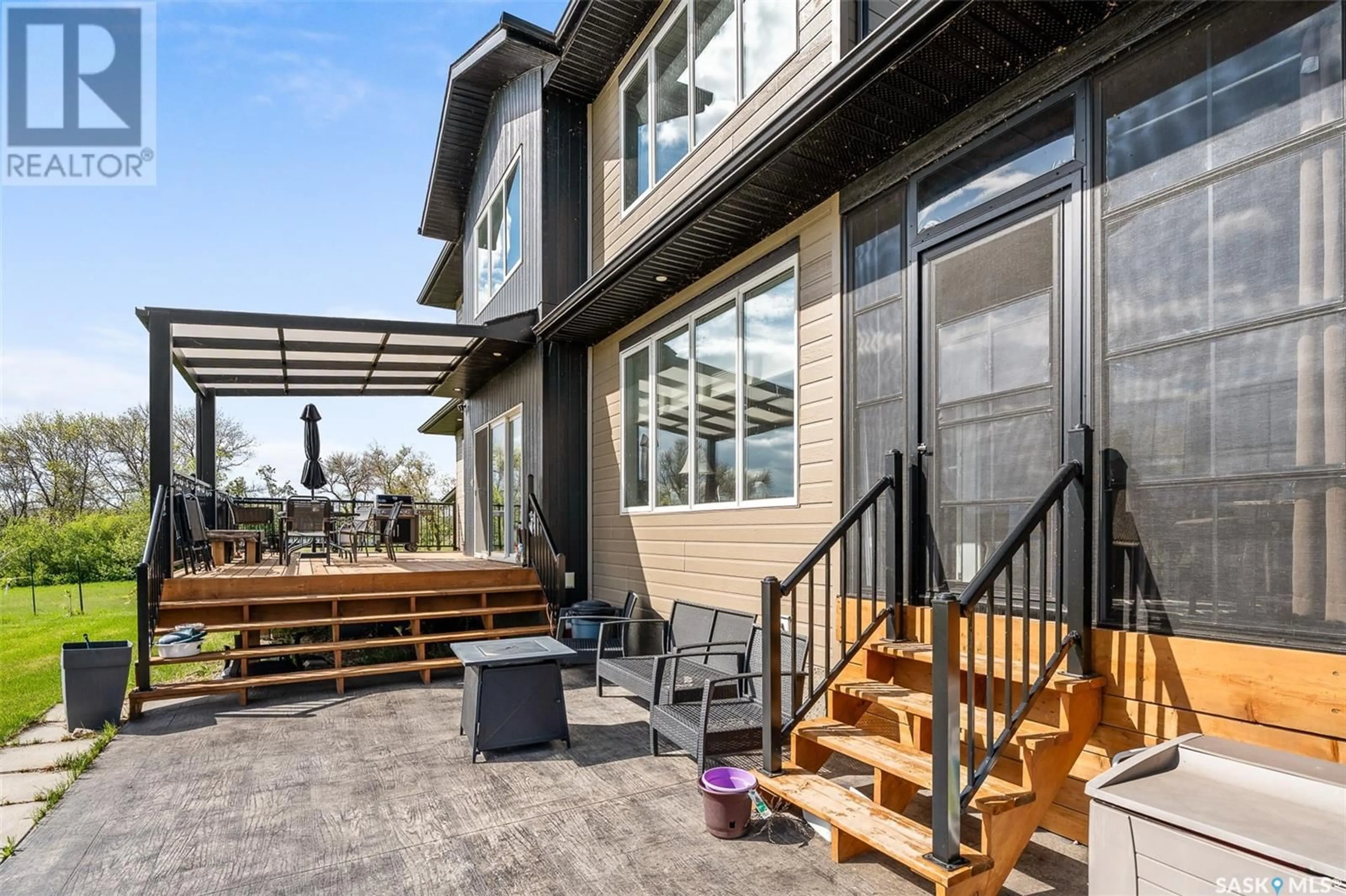 Patio, mountain view for 823 DANIEL DRIVE, Marquis Rm No. 191 Saskatchewan S0G0A2