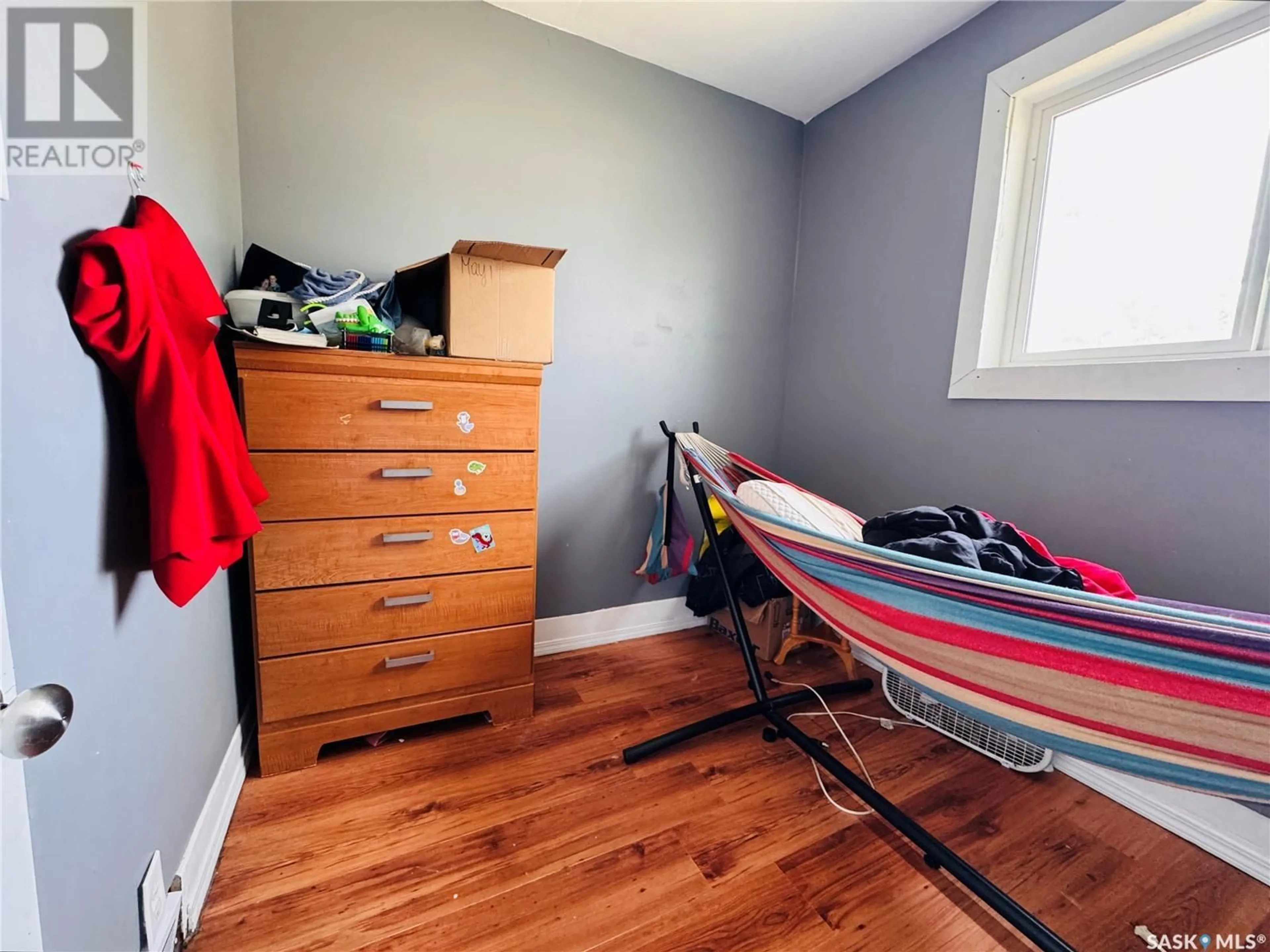 A pic of a room for 606 H AVENUE, Saskatoon Saskatchewan S7M1X1