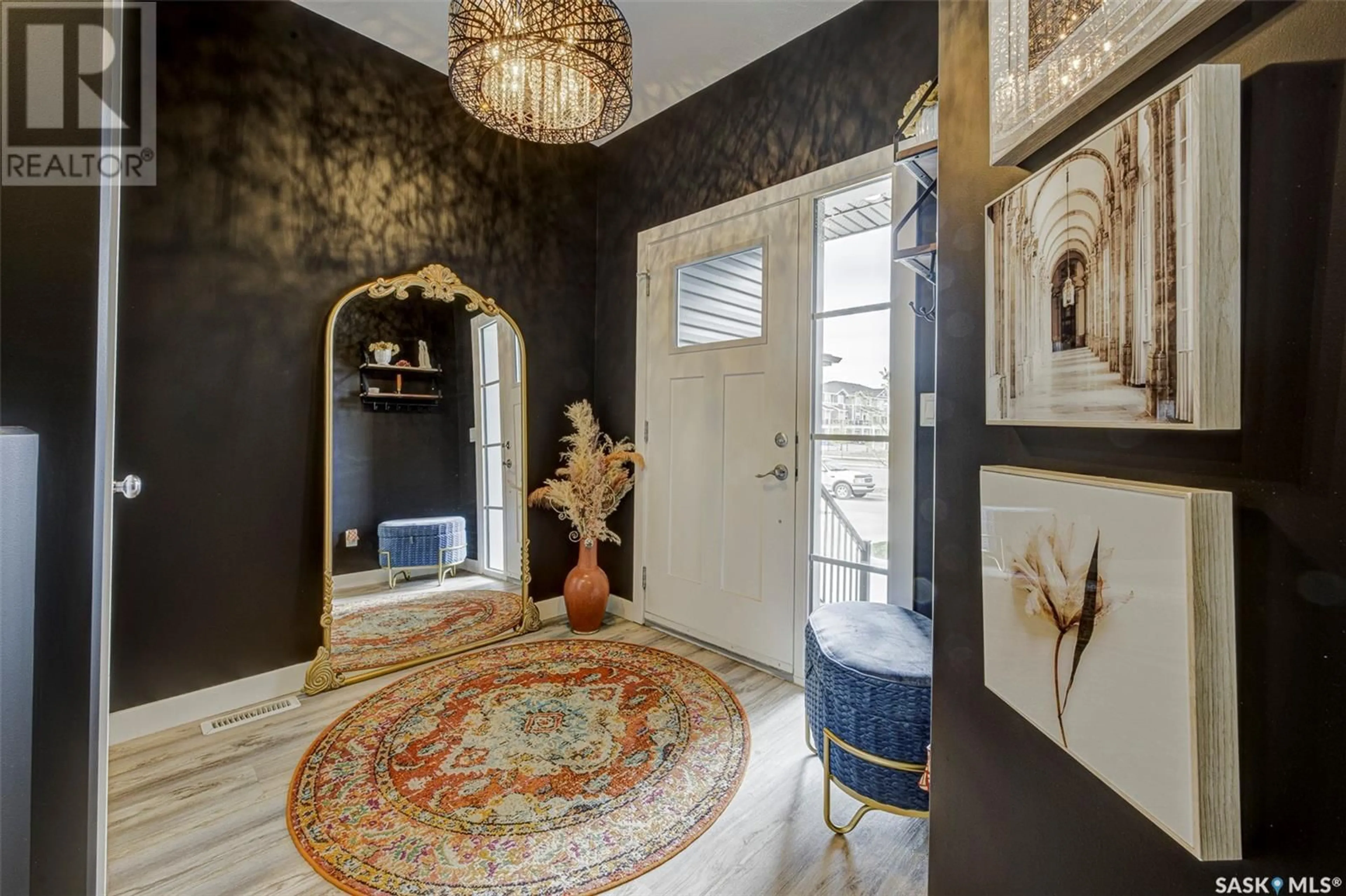 Indoor entryway for 334 BRIGHTON GATE, Saskatoon Saskatchewan S7V0R1