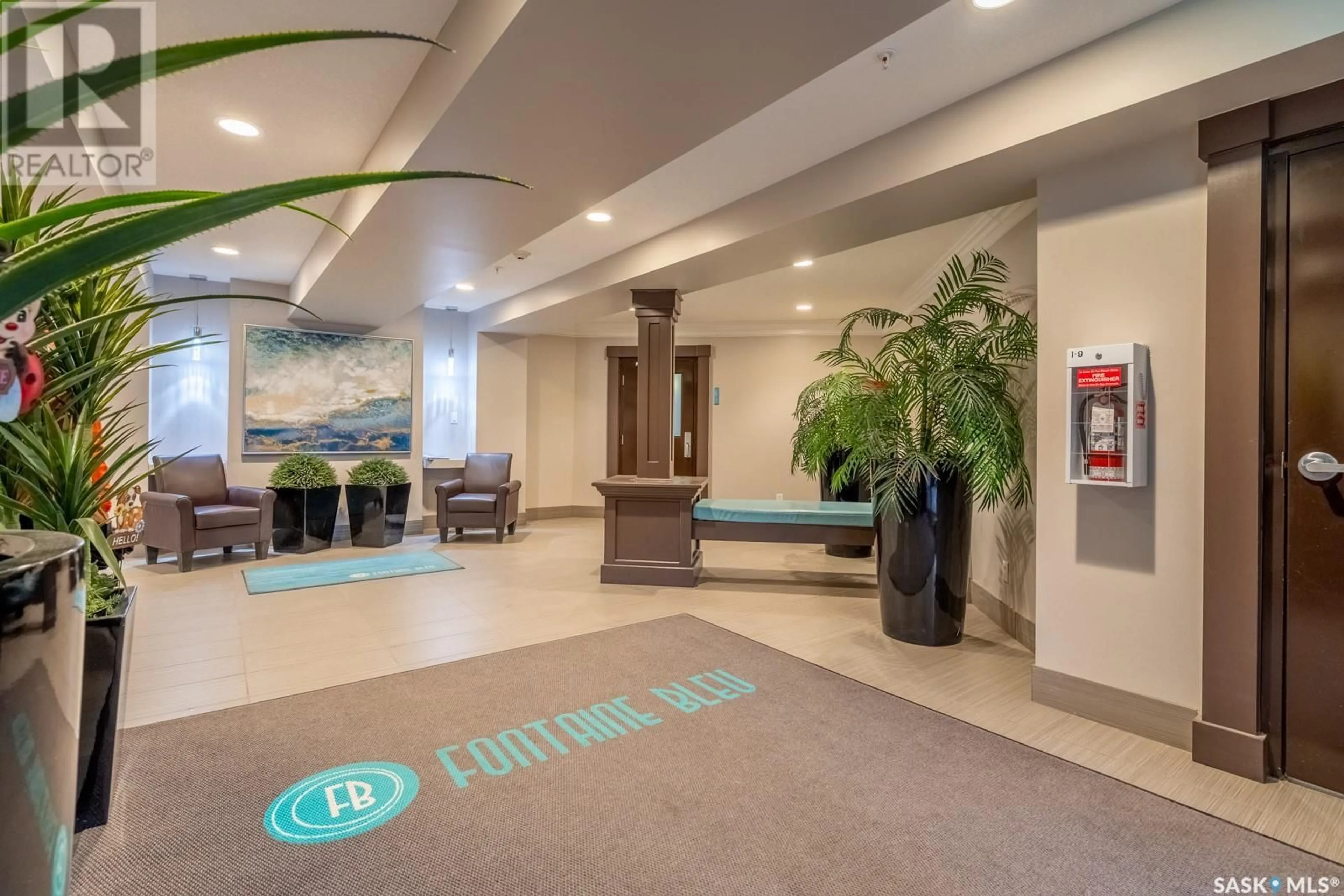Lobby for 5303 - 315 UNIVERSAL CRESCENT, Regina Saskatchewan S4W0L1