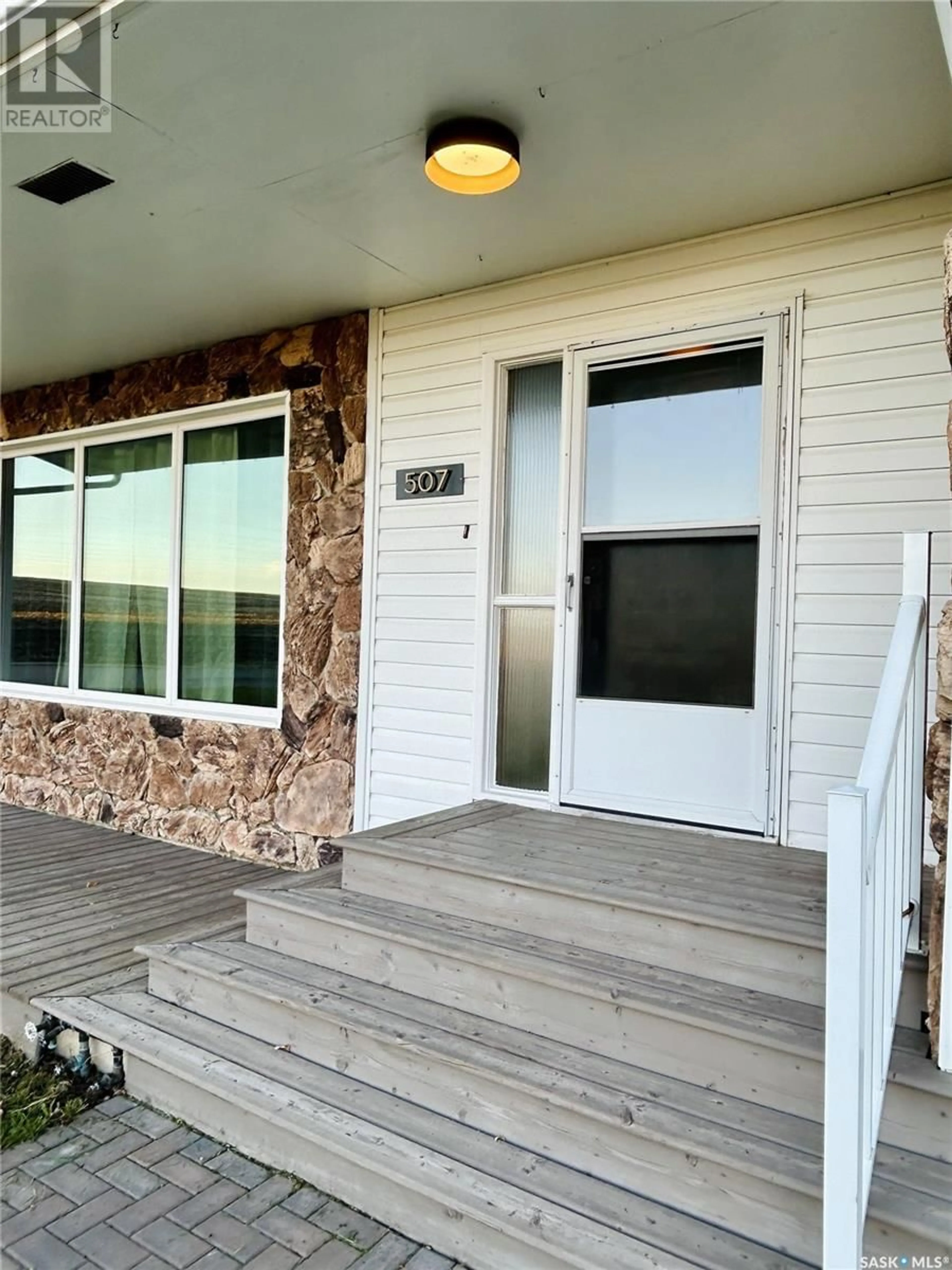 Unknown for 507 1ST STREET, Kelvington Saskatchewan S0A1W0