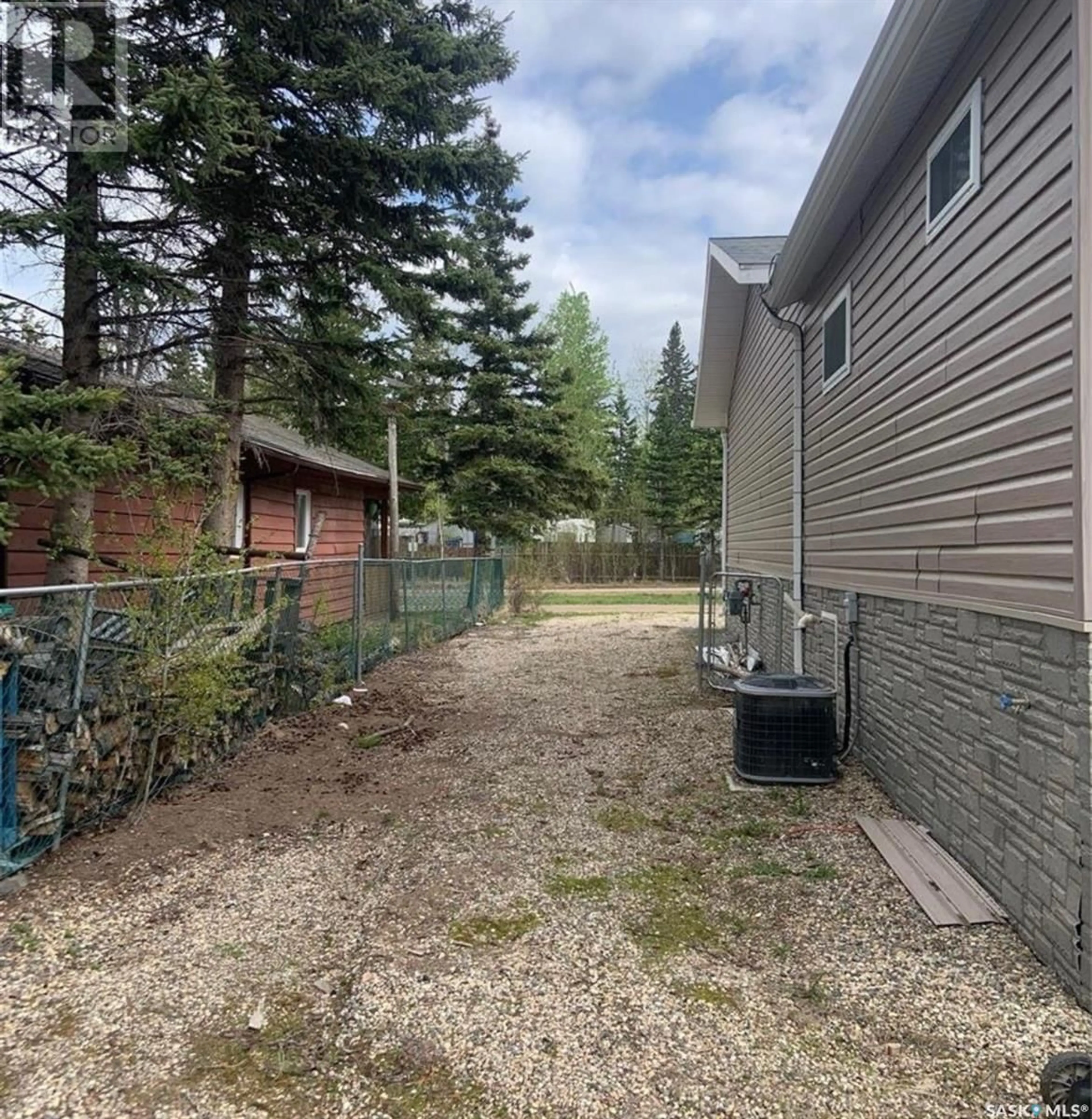 Patio, street for 502 SOUTHSHORE DRIVE, Emma Lake Saskatchewan S0J0N0