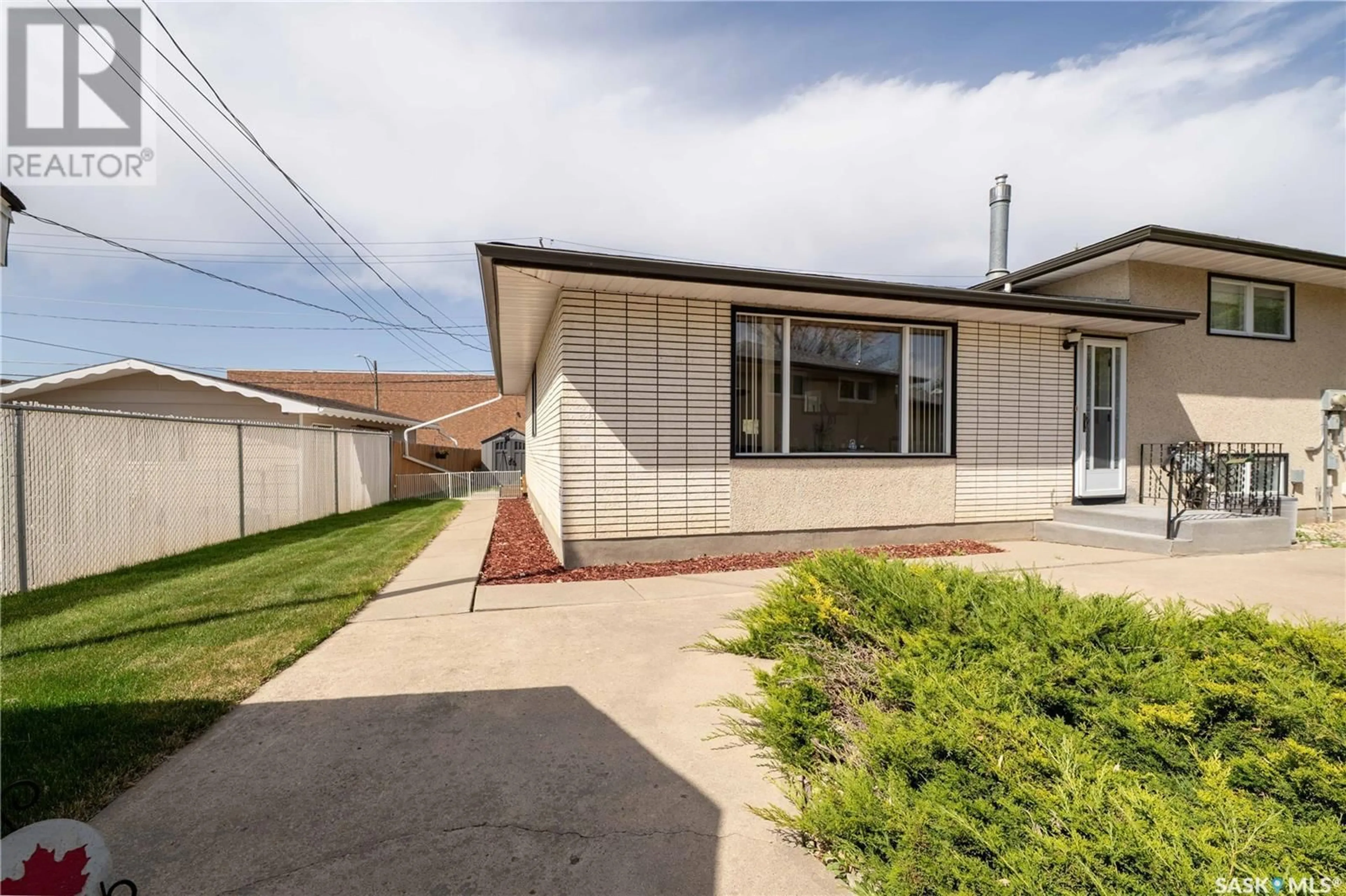 Unknown for 233 CARIBOU STREET E, Moose Jaw Saskatchewan S6H6G4