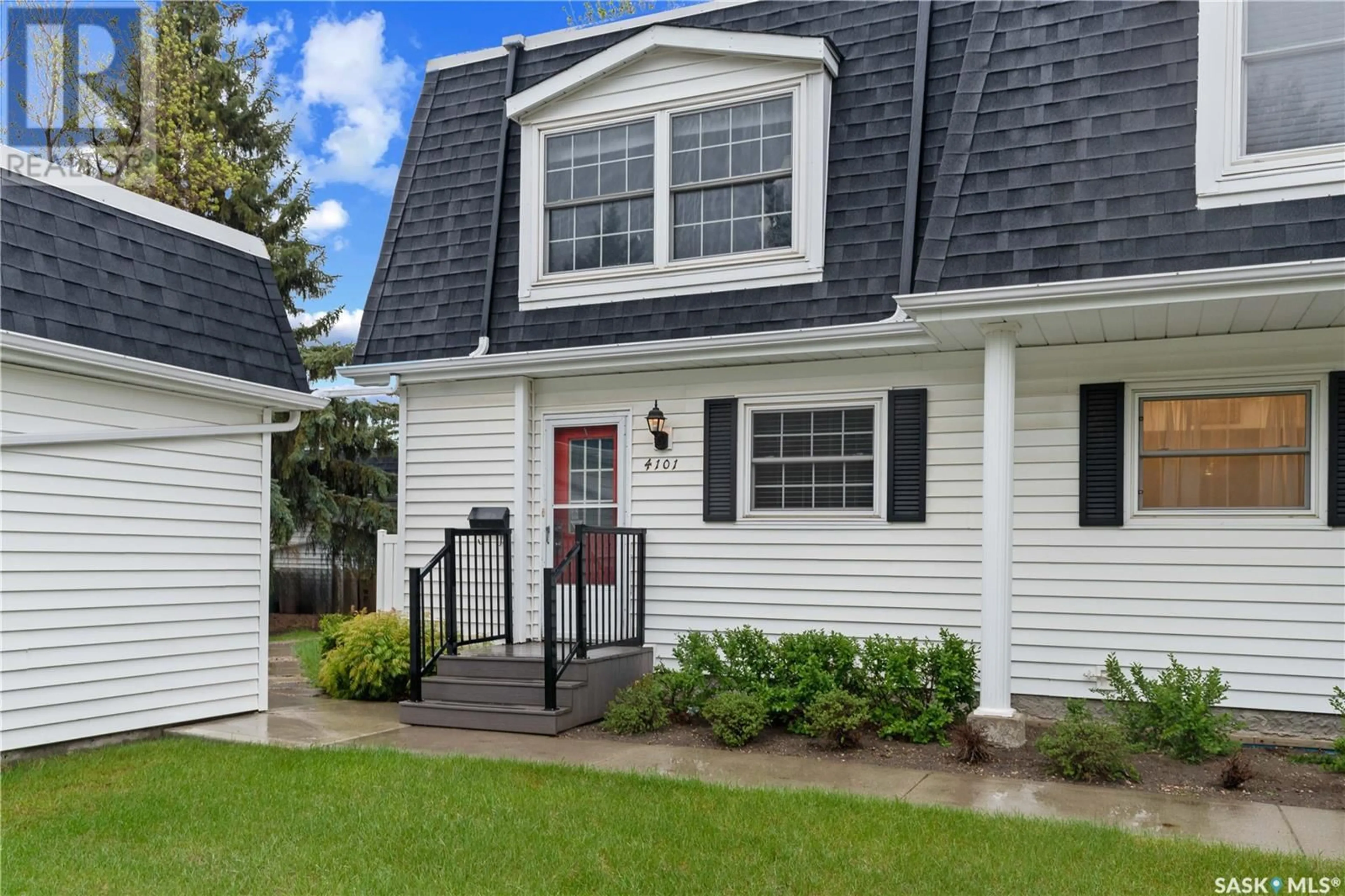 Home with vinyl exterior material, street for 4101 GORDON ROAD, Regina Saskatchewan S4S6N5