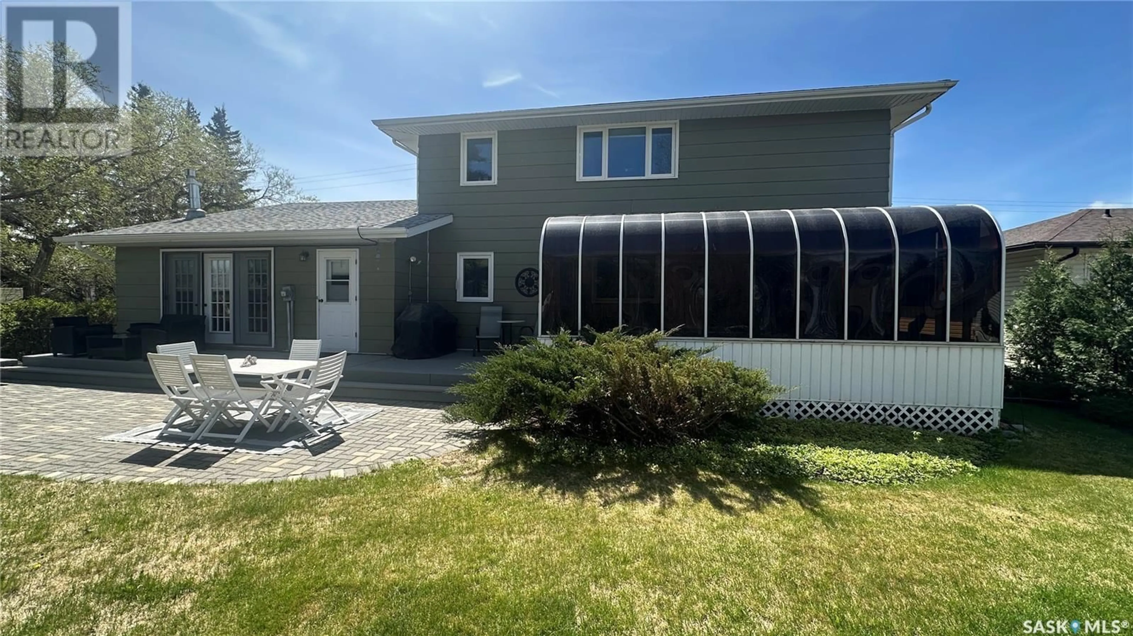 Home with vinyl exterior material, water/lake/river/ocean view for 515 103RD AVENUE, Tisdale Saskatchewan S0E1T0