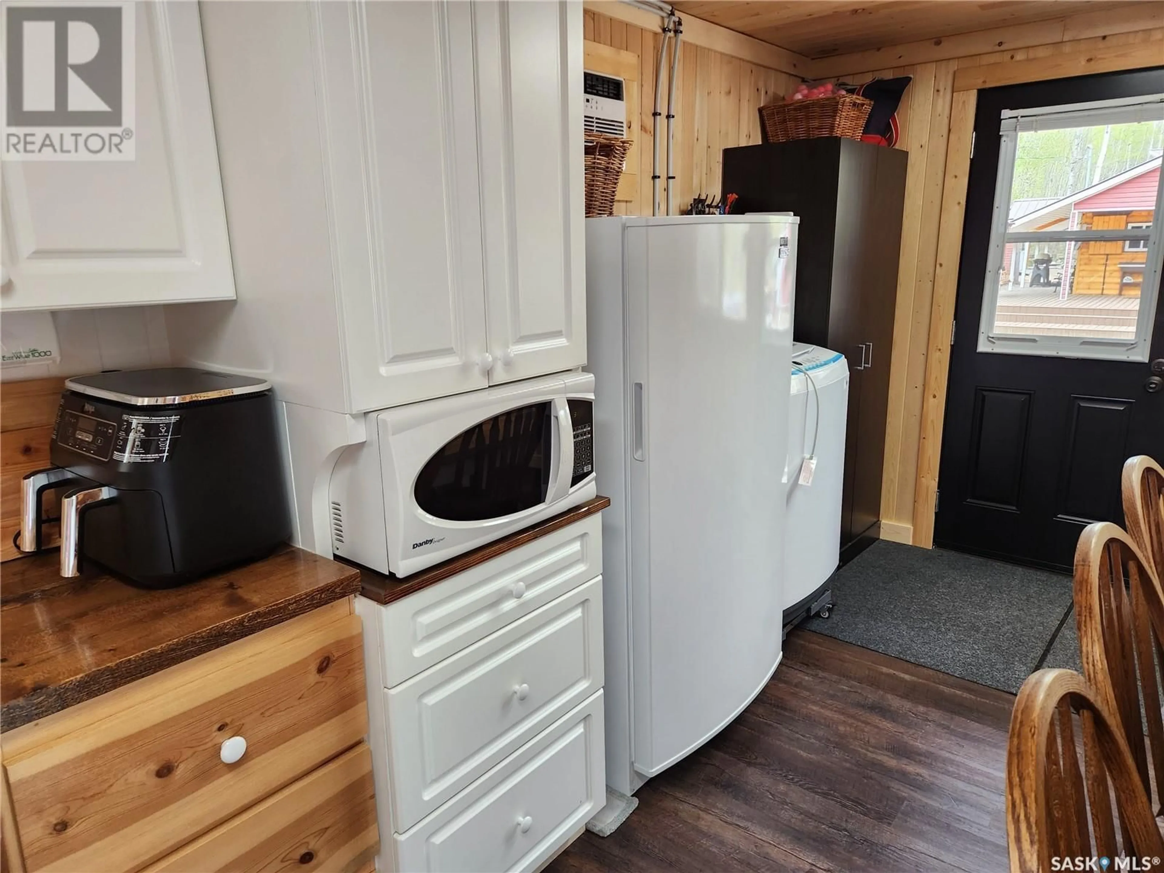 Standard kitchen, wood/laminate floor for 523 BEAR ROAD, Bjorkdale Rm No. 426 Saskatchewan S0E0E0