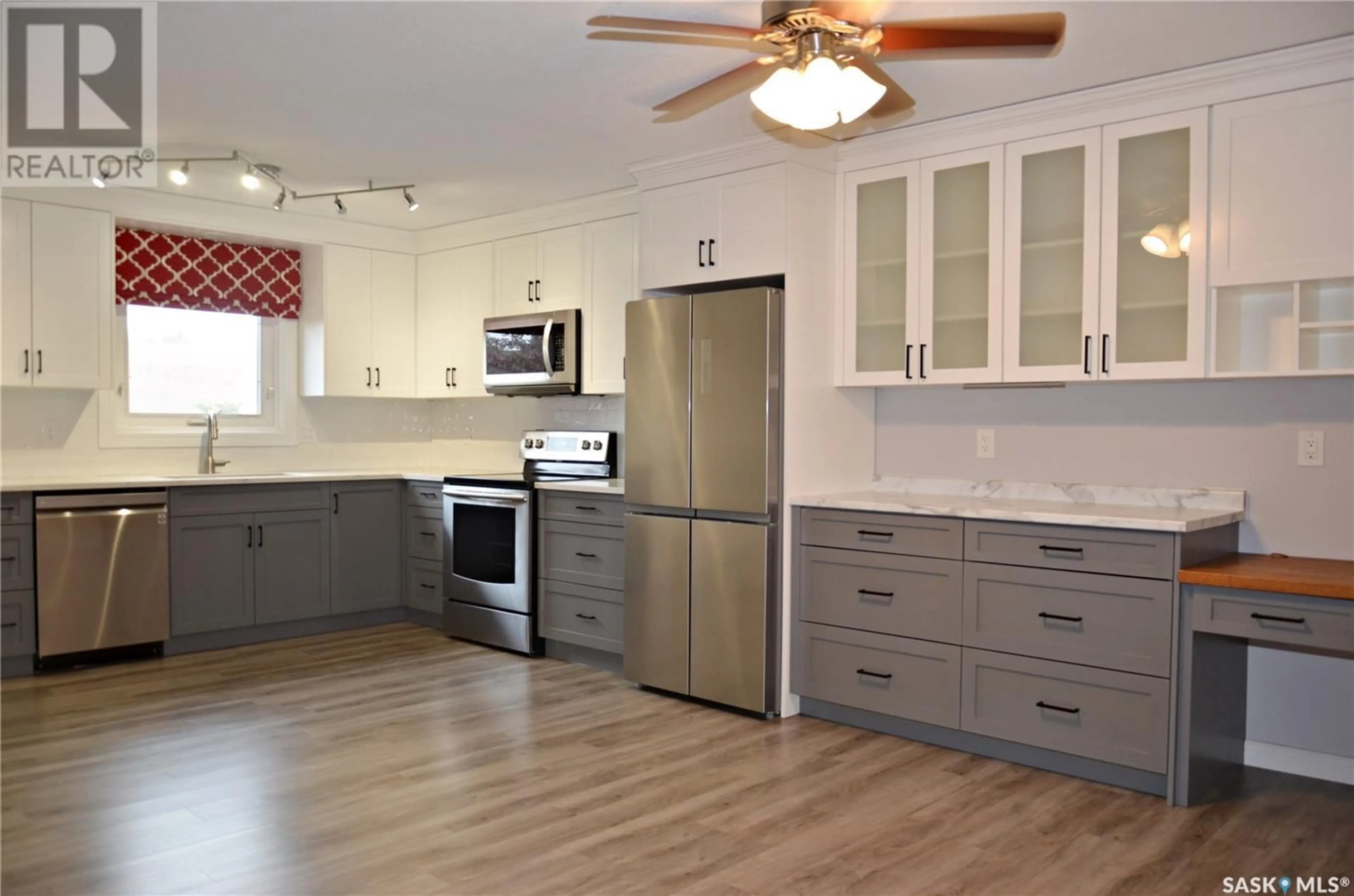Open concept kitchen, unknown for 3130 - 108 LOUISE STREET, Saskatoon Saskatchewan S7J3L8