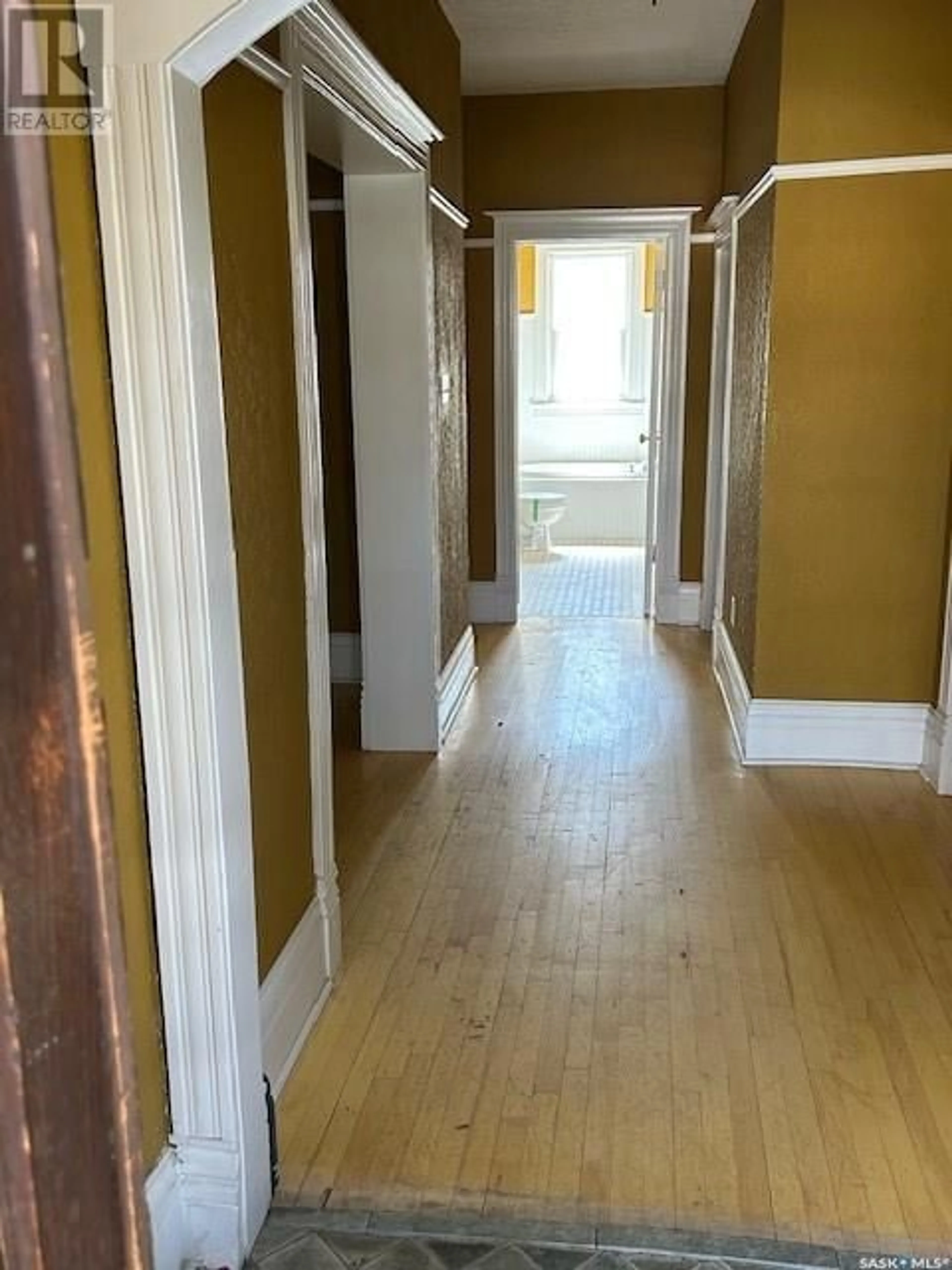Unknown for 2915 VICTORIA AVENUE, Regina Saskatchewan S4T1K8